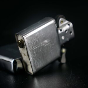Zippo Xưa 1967 – Brushed Chrome – Alaska 66-68 Danny 2
