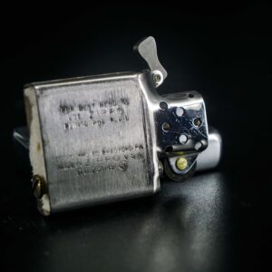 Zippo Xưa 1967 – Brushed Chrome – Alaska 66-68 Danny 3