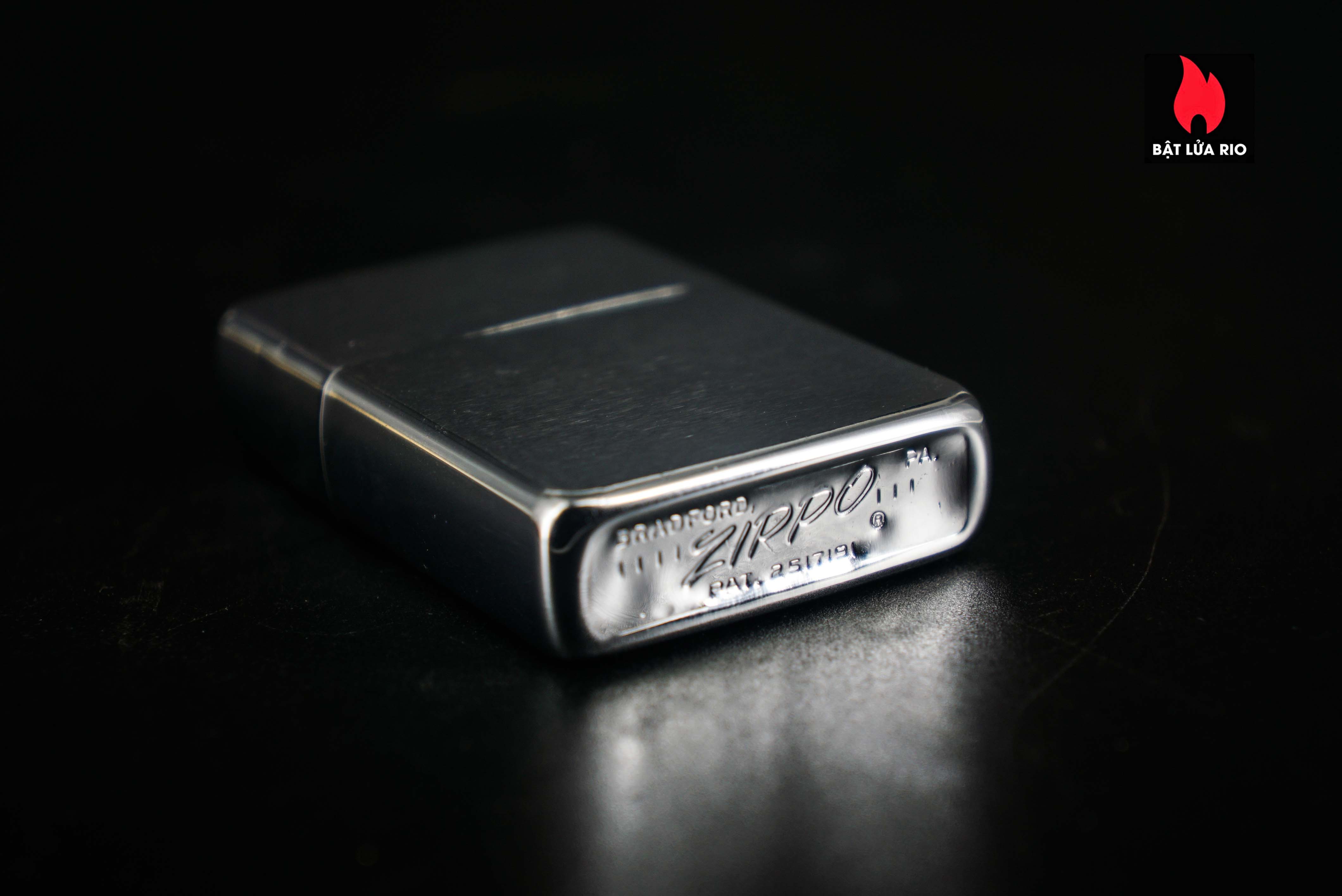Zippo Xưa 1967 – Brushed Chrome – Alaska 66-68 Danny 4