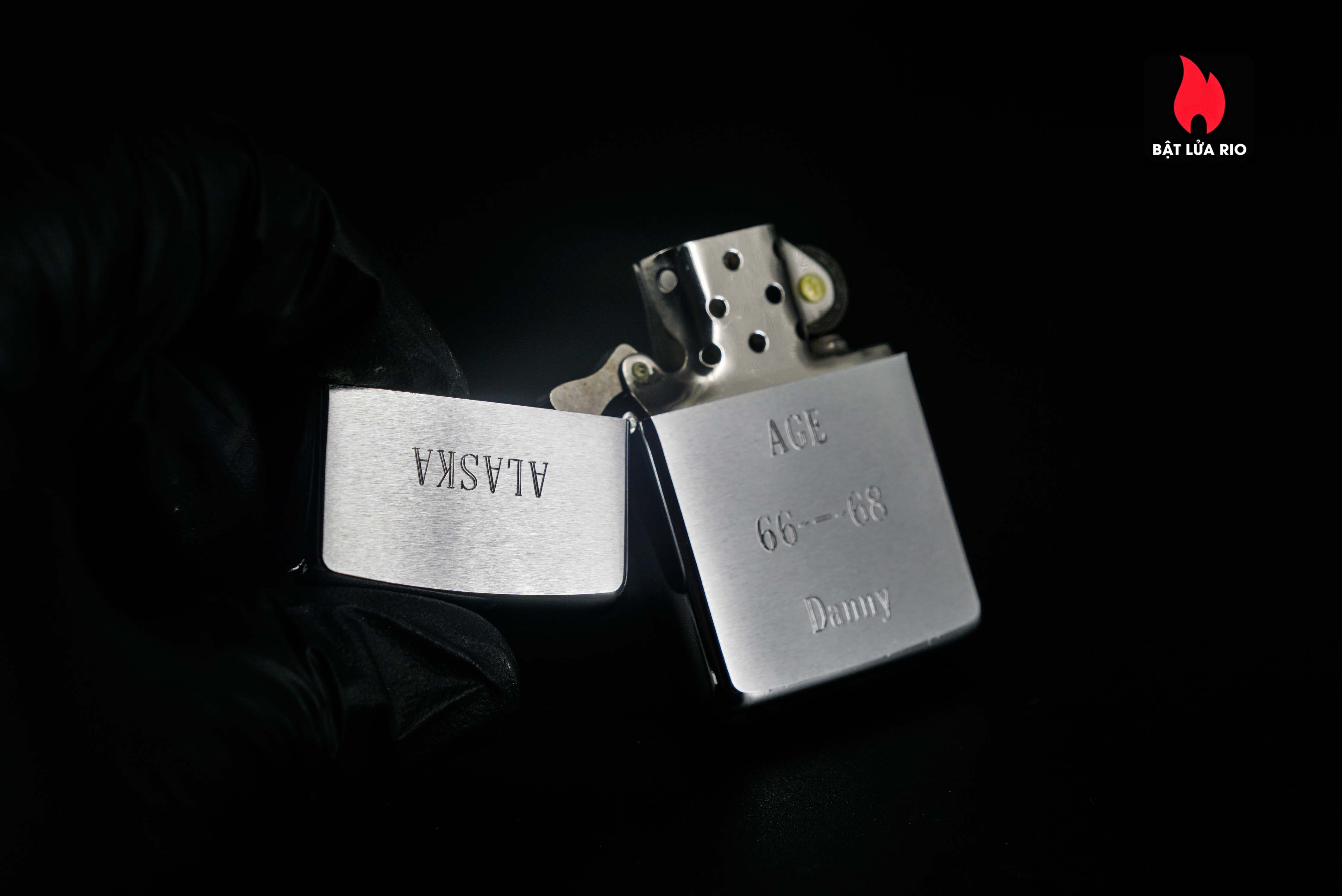 Zippo Xưa 1967 – Brushed Chrome – Alaska 66-68 Danny 6