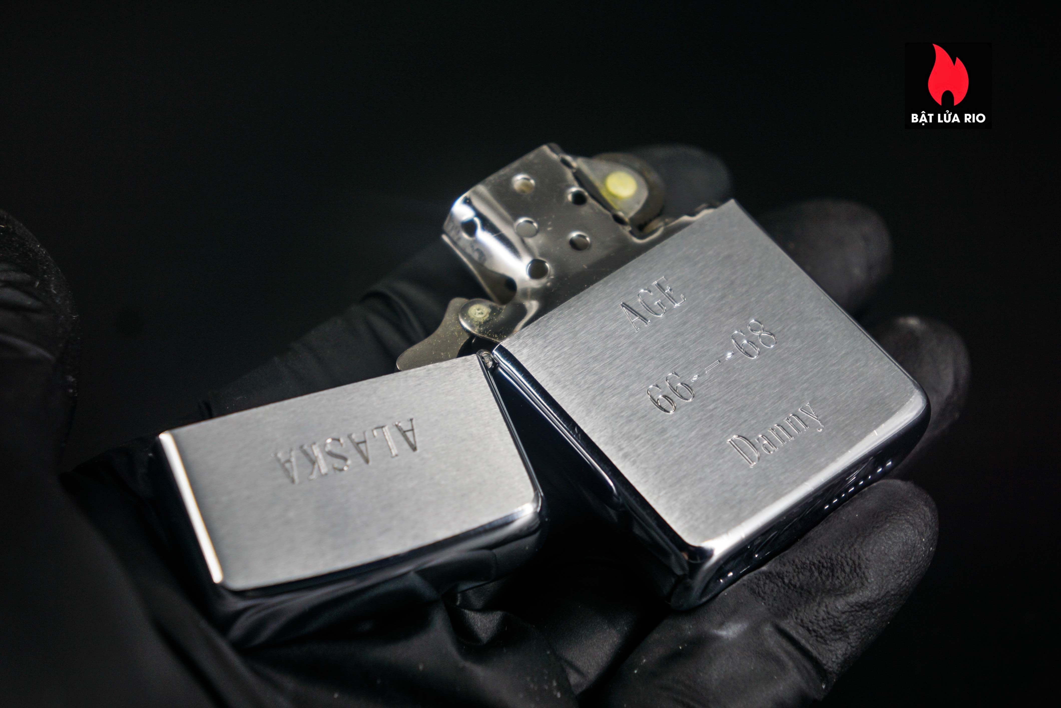 Zippo Xưa 1967 – Brushed Chrome – Alaska 66-68 Danny 9