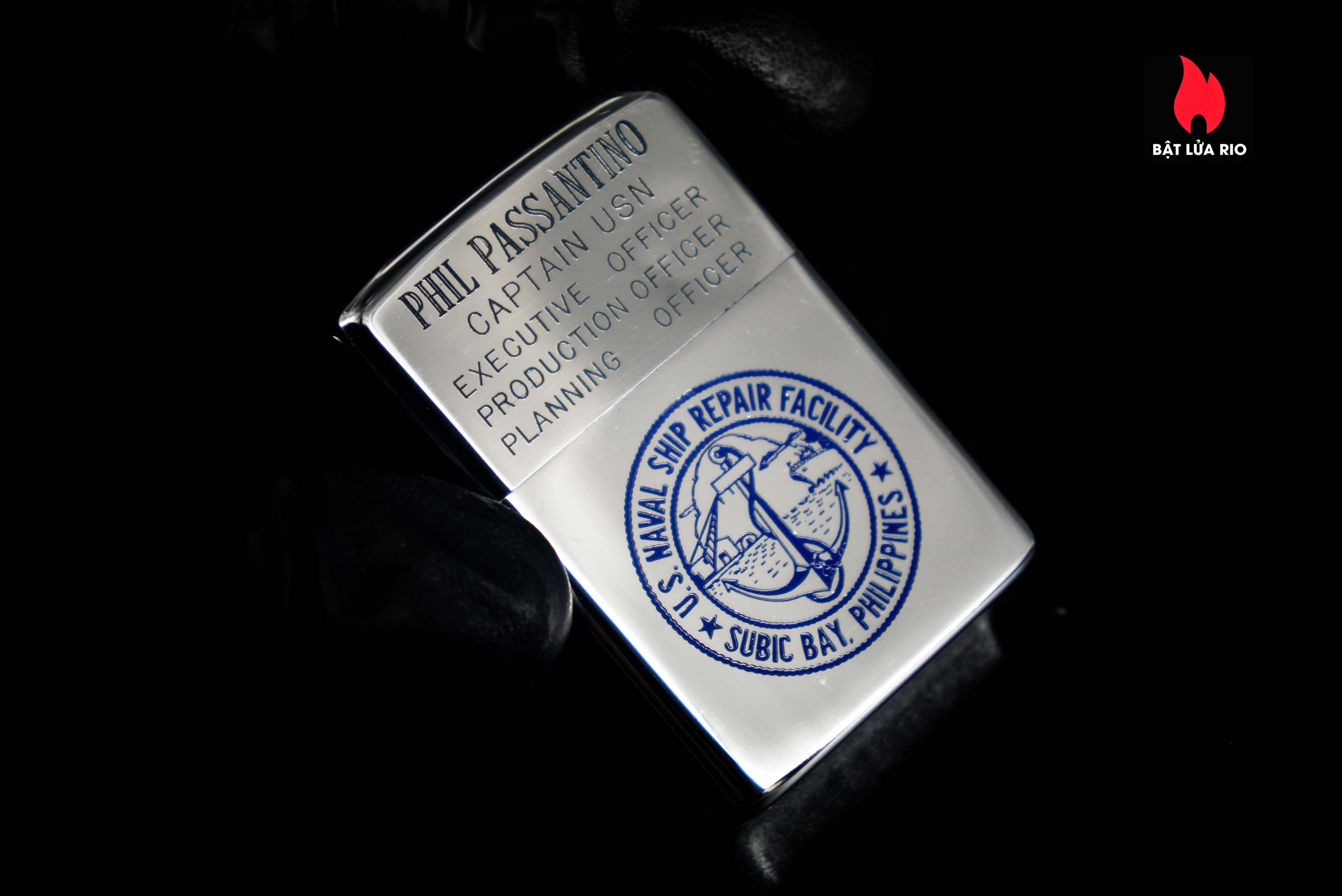 Zippo Xưa 1974 – Us Naval Ship Repair Facility – H.M.Dejarnette Captian 4