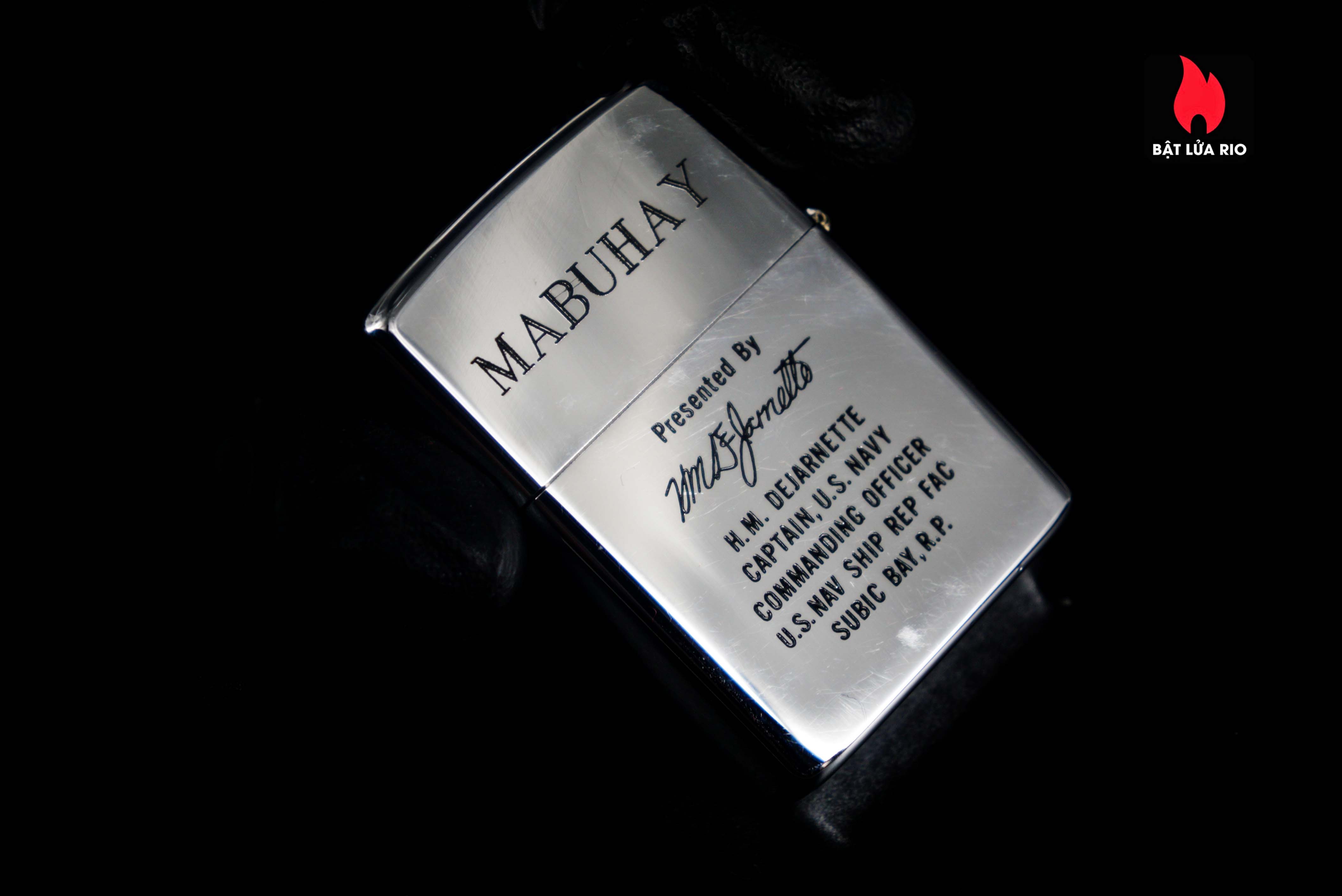 Zippo Xưa 1974 – Us Naval Ship Repair Facility – H.M.Dejarnette Captian 5