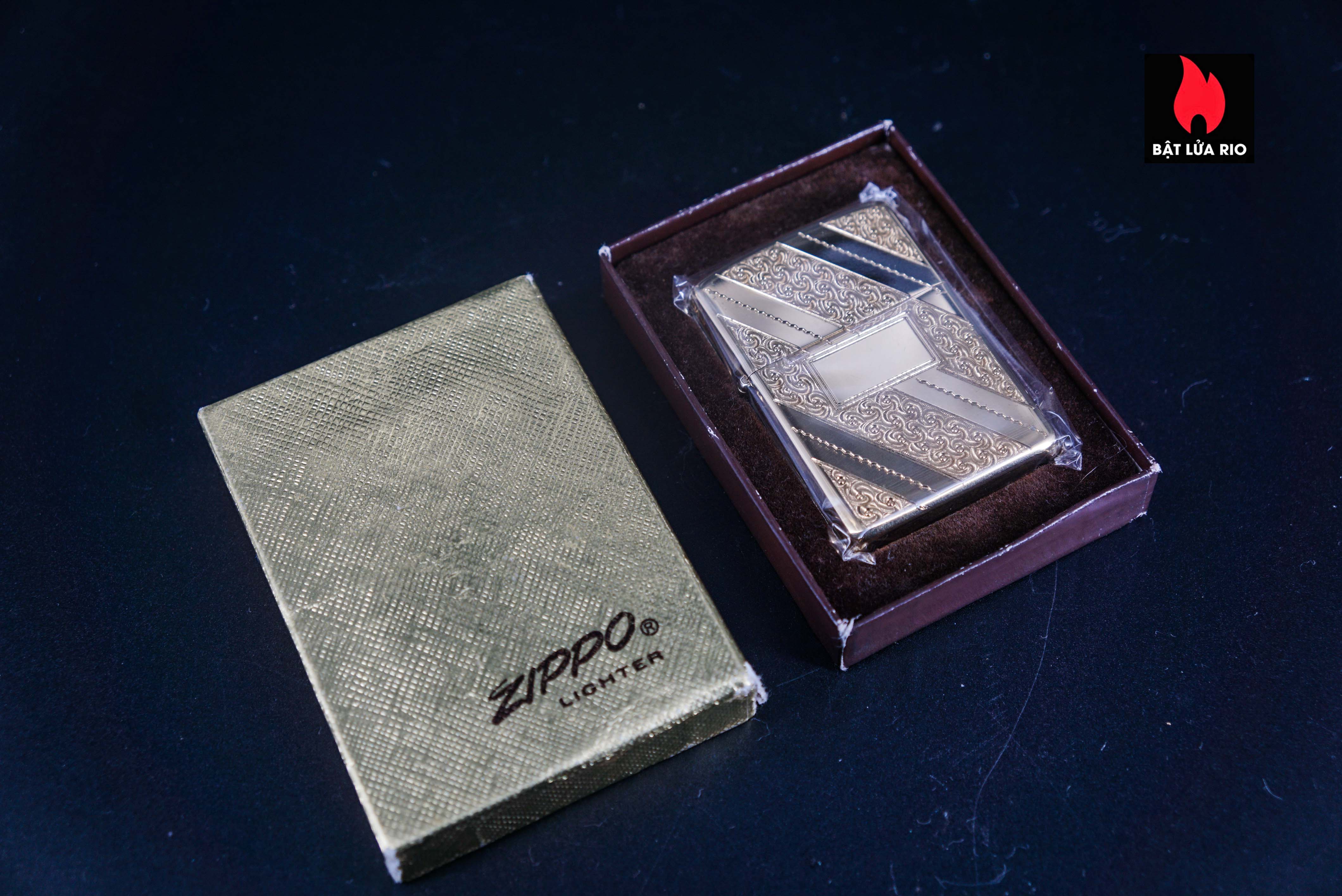 Zippo Xưa 1976 – Gold Plate Golden Elegance – Diagonal Swirl 26