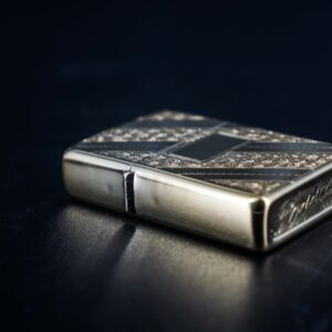 Zippo Xưa 1976 – Gold Plate Golden Elegance – Diagonal Swirl 9