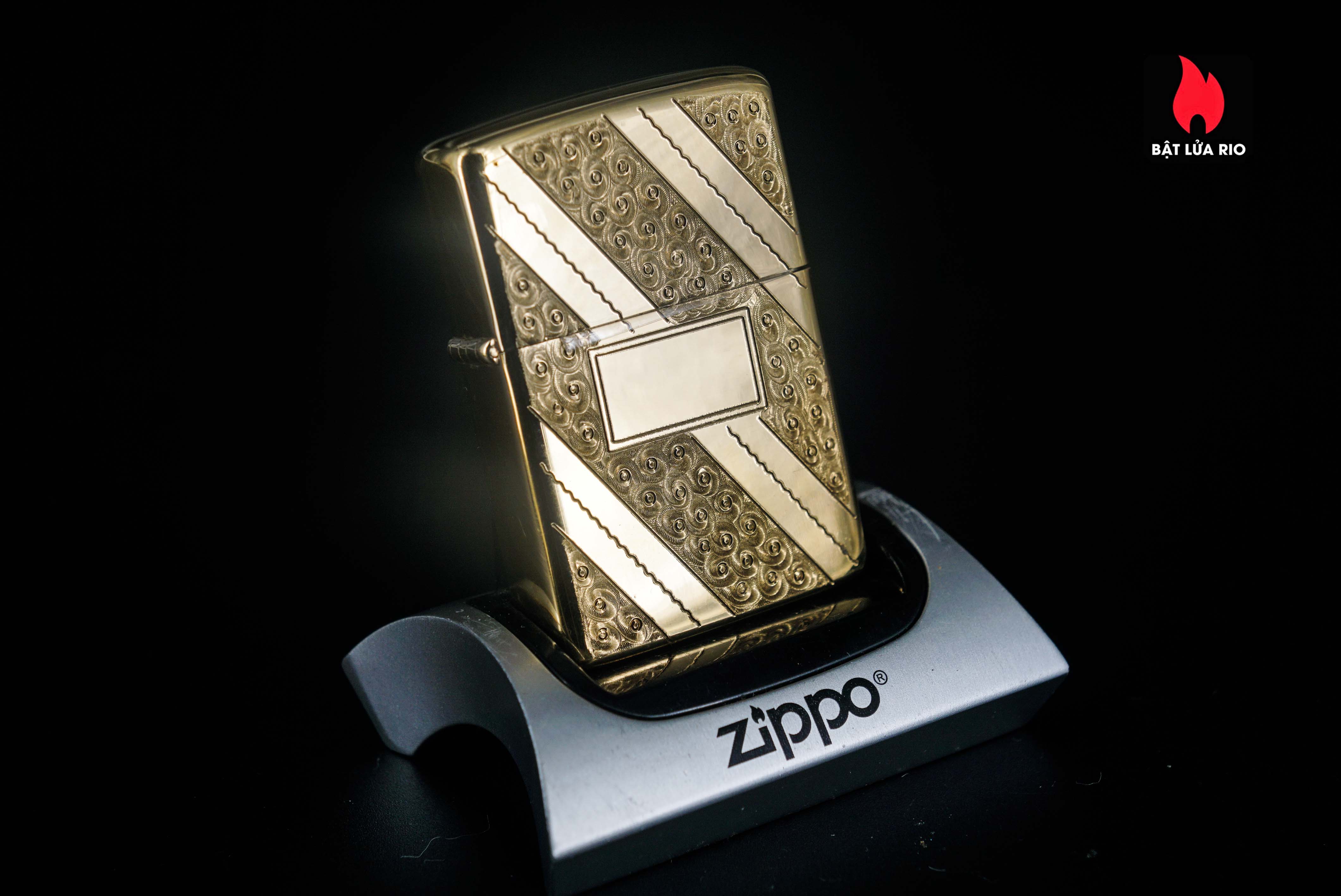 Zippo Xưa 1976 – Gold Plate Golden Elegance – Diagonal Swirl