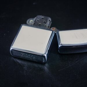 Zippo Xưa 1985 – Zippo Ultralite – U OF L NACC Champs 1