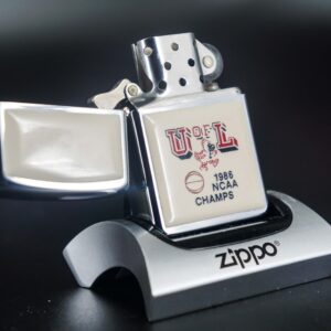 Zippo Xưa 1985 – Zippo Ultralite – U OF L NACC Champs 15