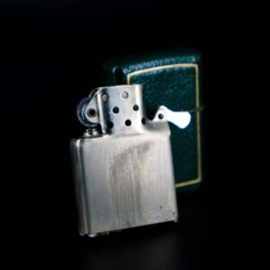 Zippo Xưa 1950 – Green Full Leather Wrap 8