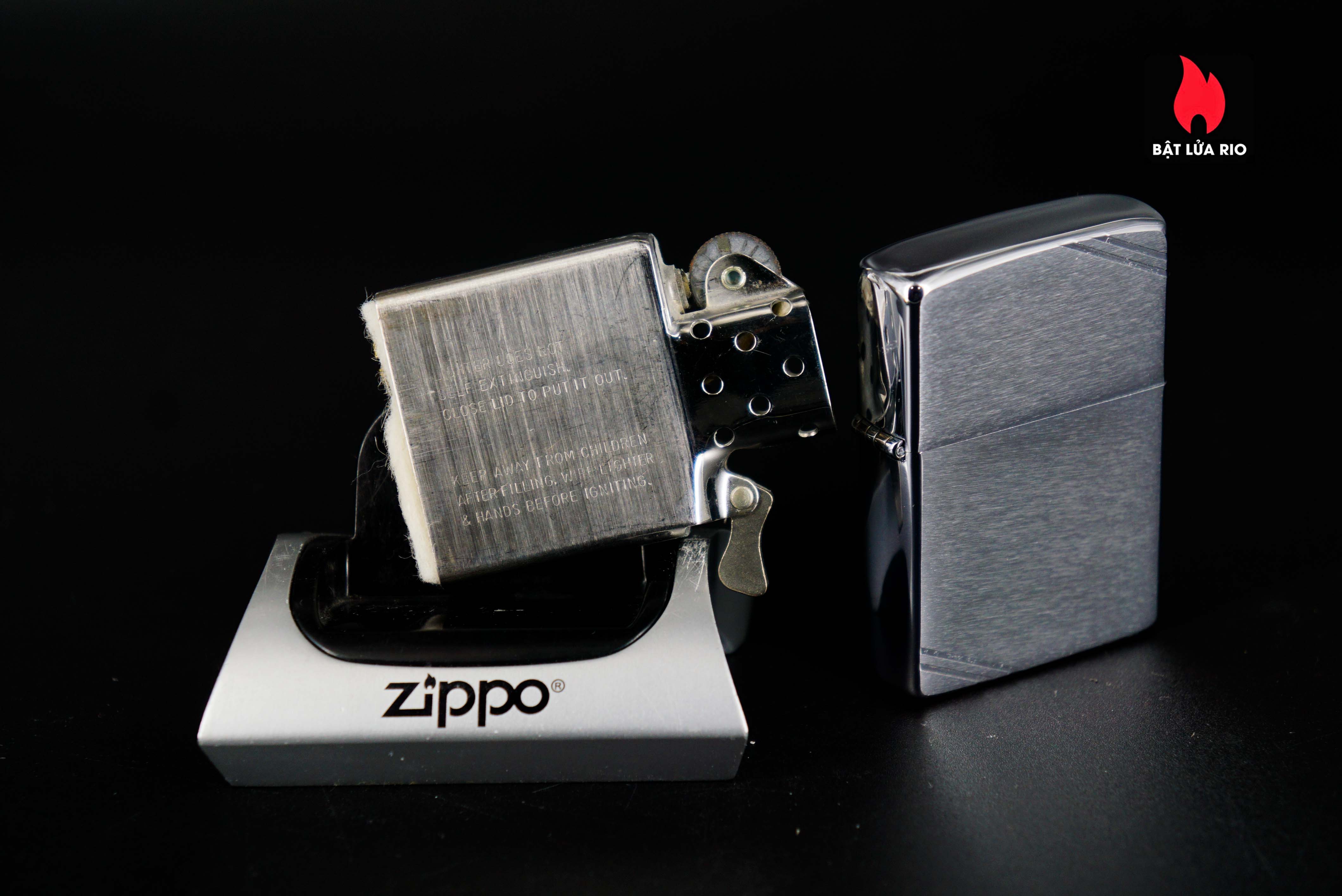 Hiếm – Zippo Chu Niên 1932-1982 – Brushed Chrome – Commemorative 1932-1982 50th Anniversary 1