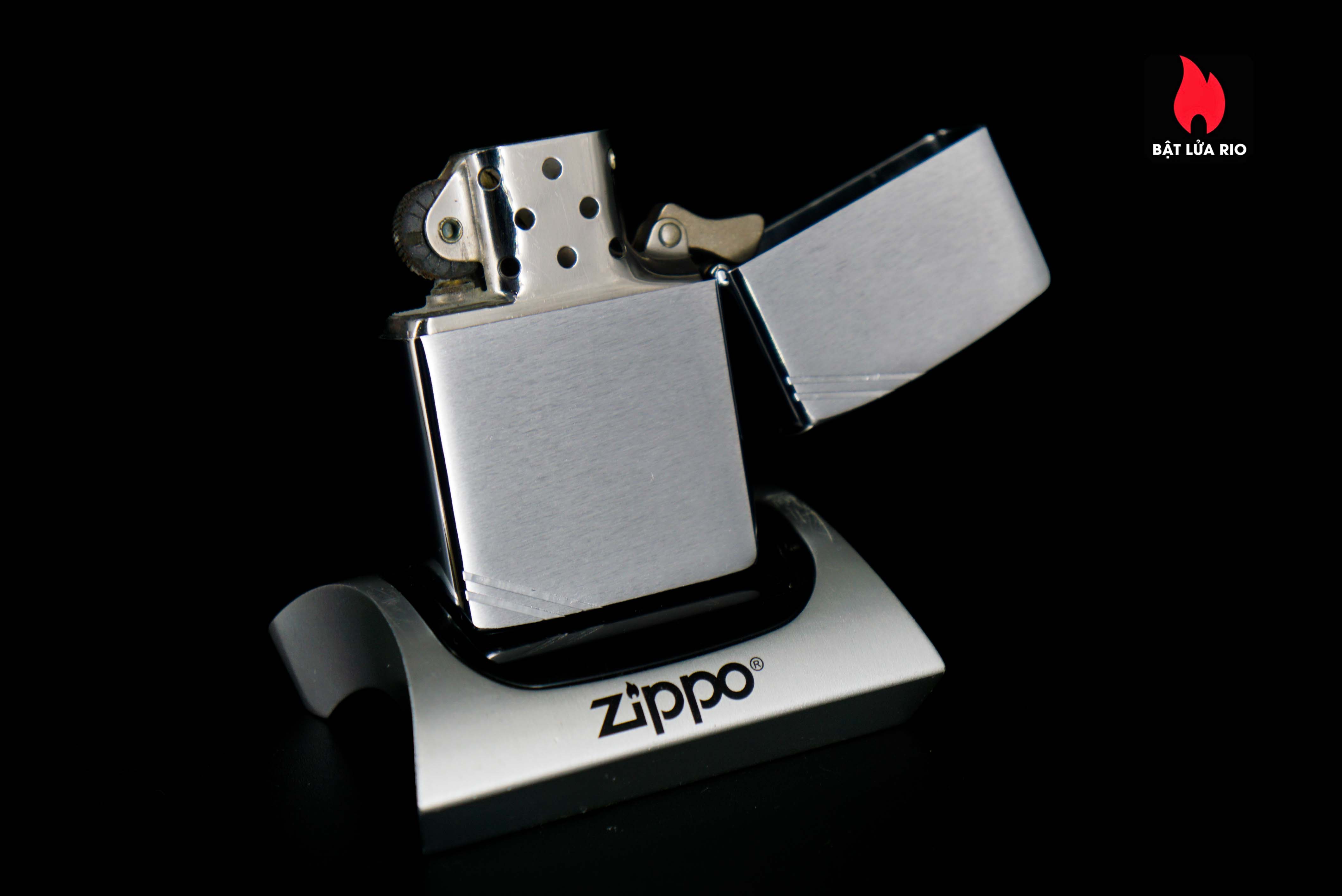 Hiếm – Zippo Chu Niên 1932-1982 – Brushed Chrome – Commemorative 1932-1982 50th Anniversary 14