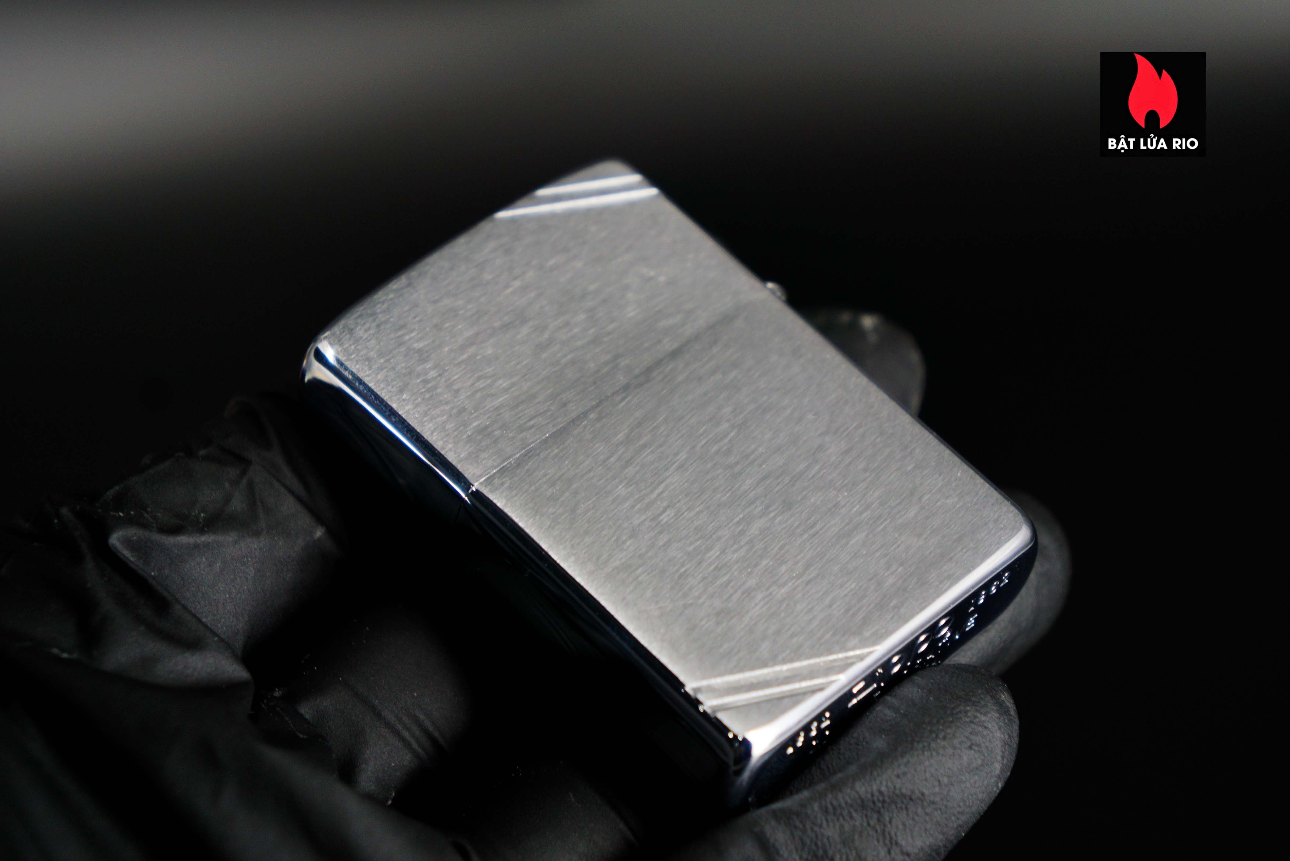 Hiếm – Zippo Chu Niên 1932-1982 – Brushed Chrome – Commemorative 1932-1982 50th Anniversary 4