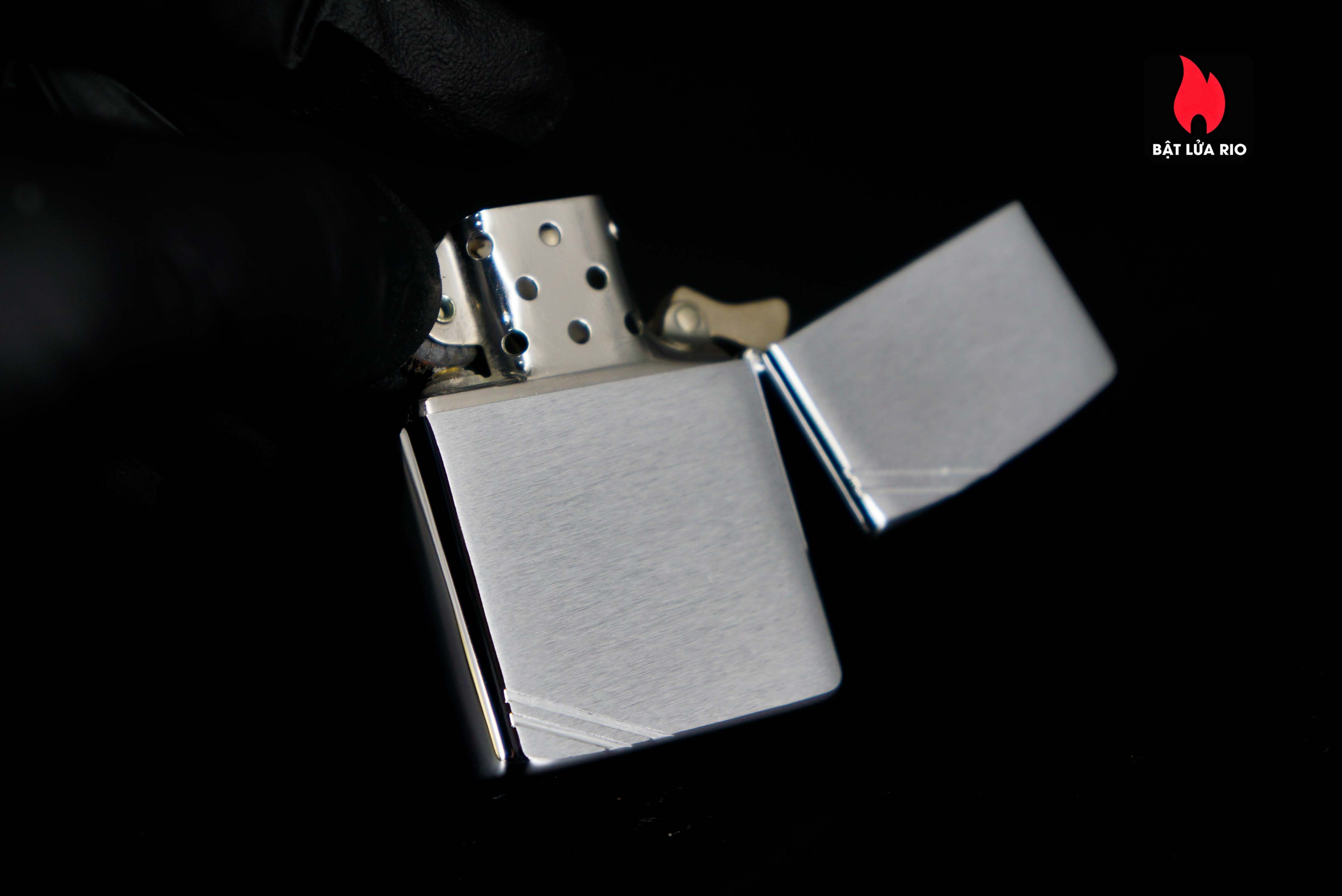 Hiếm – Zippo Chu Niên 1932-1982 – Brushed Chrome – Commemorative 1932-1982 50th Anniversary 6