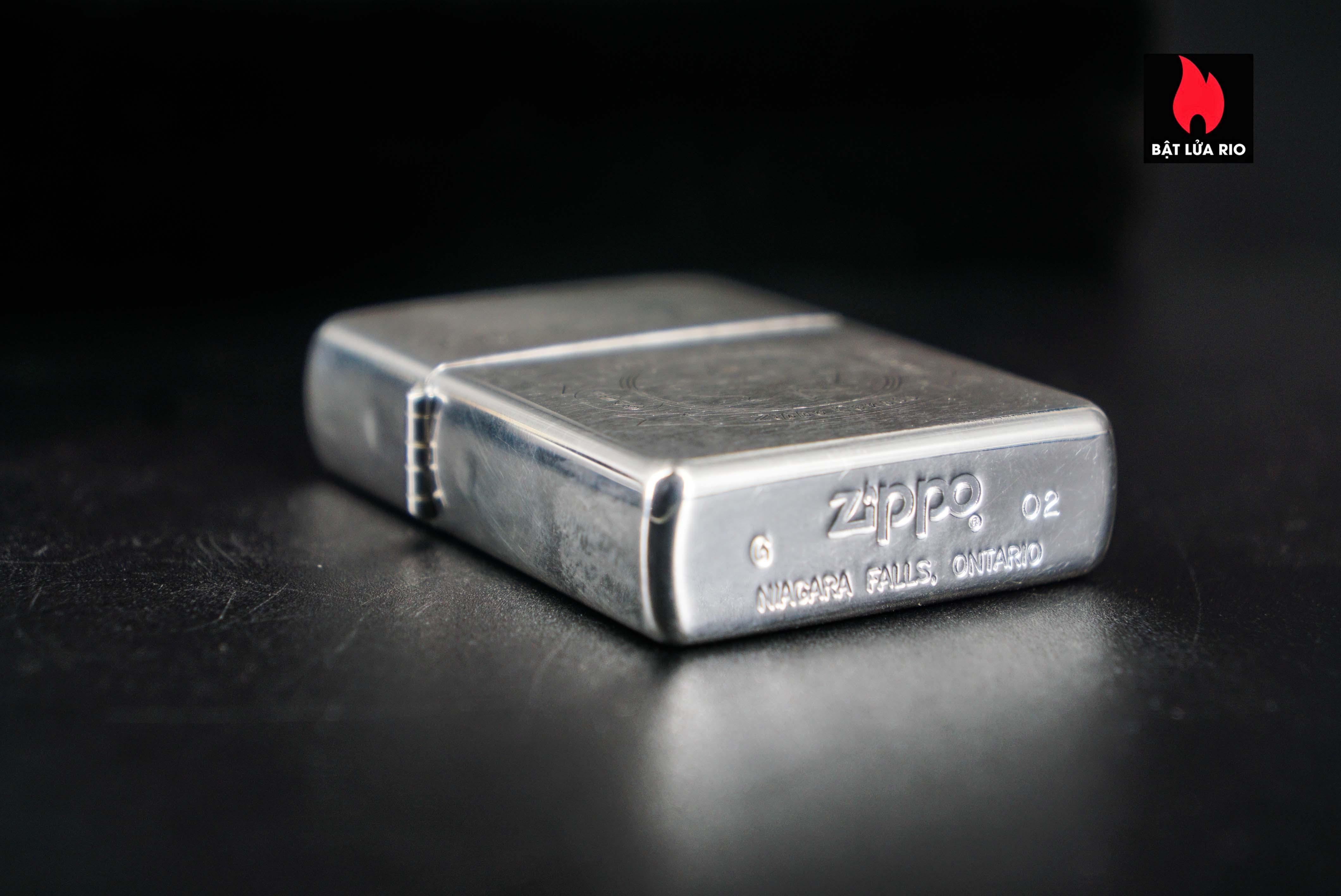 Zippo Canada 2002 – Zippo Collectible 2002 Canada COTY – Final Production Run 4