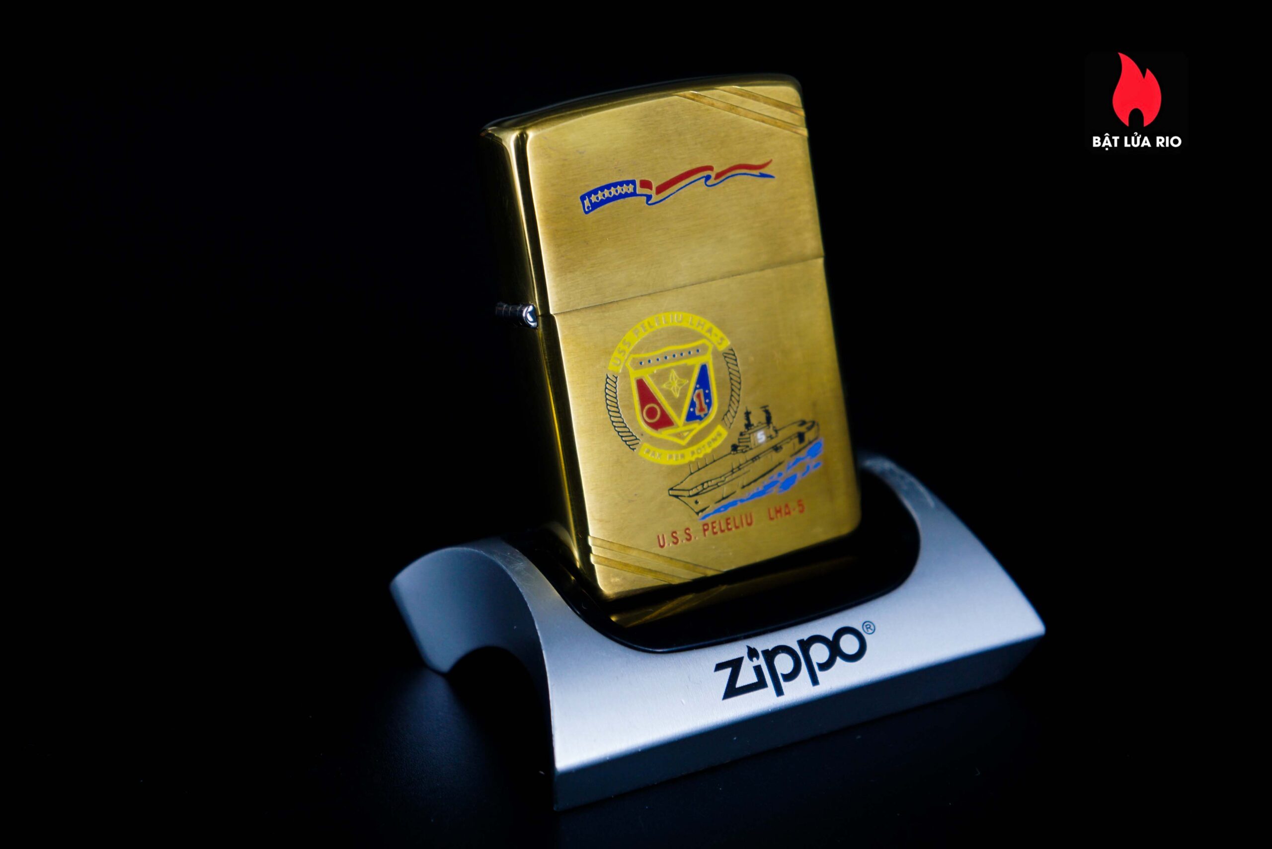 Zippo Chu Niên 1932-1982 – Đồng Nguyên Khối – USS Peleliu LHA-5 1 Zippo Chu Niên 1932-1982 – Đồng Nguyên Khối – USS Peleliu LHA-5