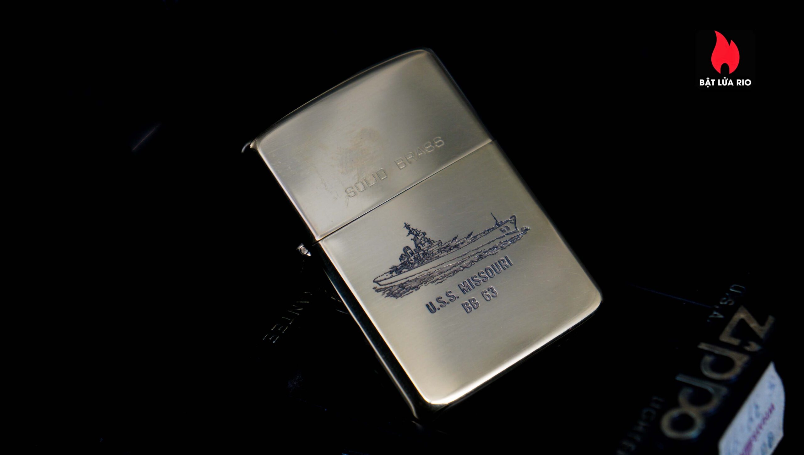 Zippo Chu Niên 1932-1986 – USS Missouri BB-63 - Big Mo