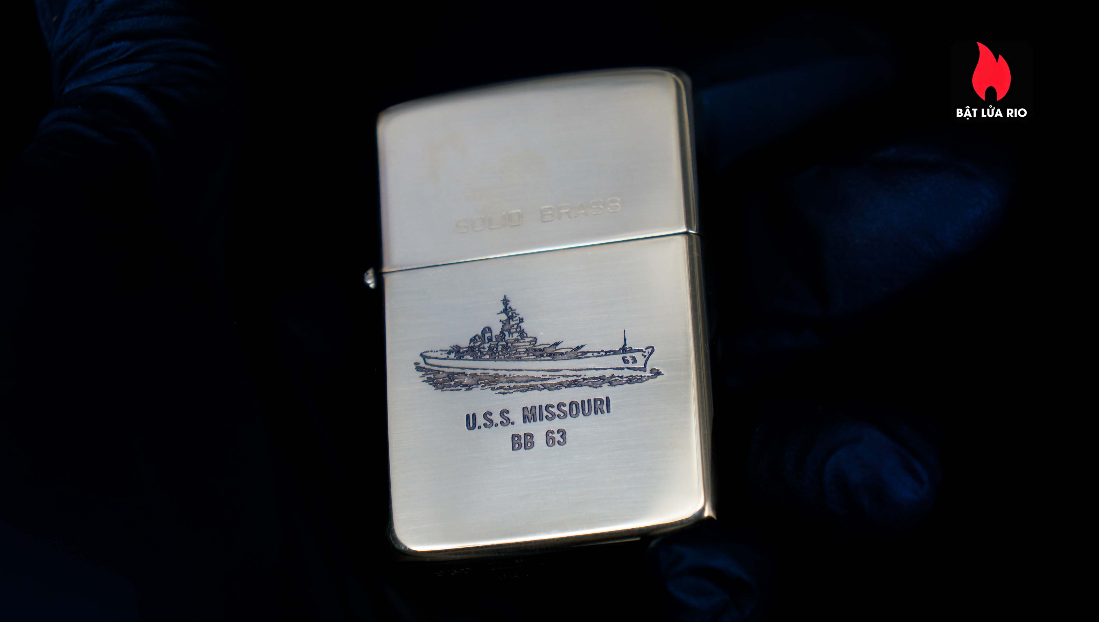 Zippo Chu Niên 1932-1986 – USS Missouri BB-63 - Big Mo 2