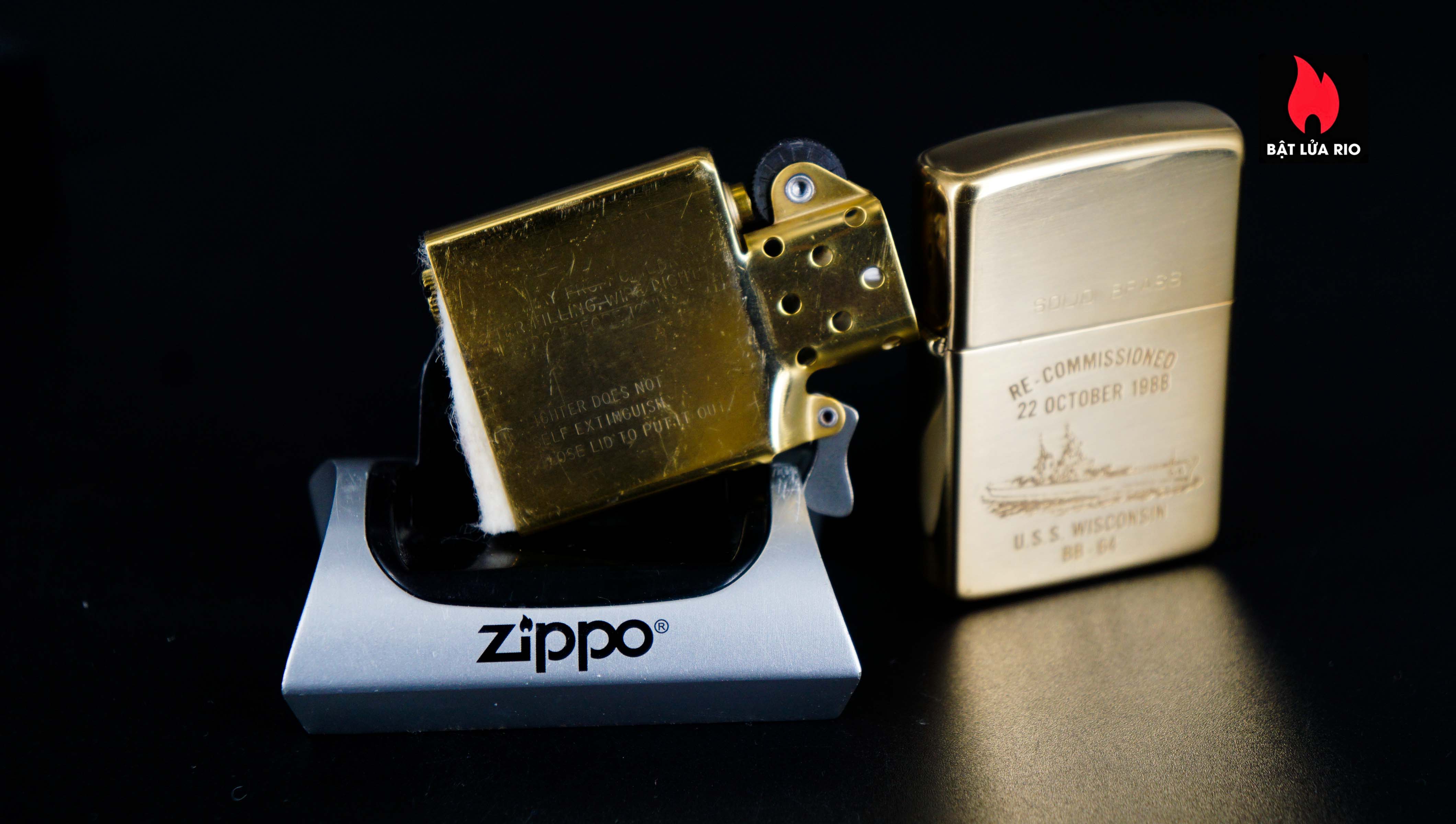 Zippo Chu Niên 1932-1988 – Re-Commissioned 1988 – USS Wisconsin BB-64 50 Zippo Chu Niên 1932-1988 – Re-Commissioned 1988 – USS Wisconsin BB-64 1