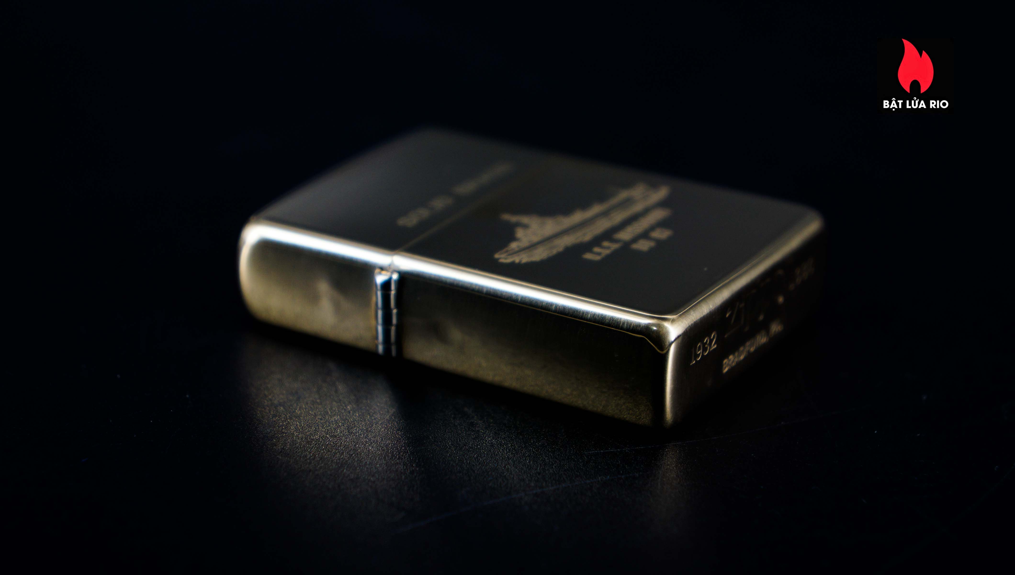 Zippo Chu Niên 1932-1990 – USS Missouri BB-63 – Big Mo 4