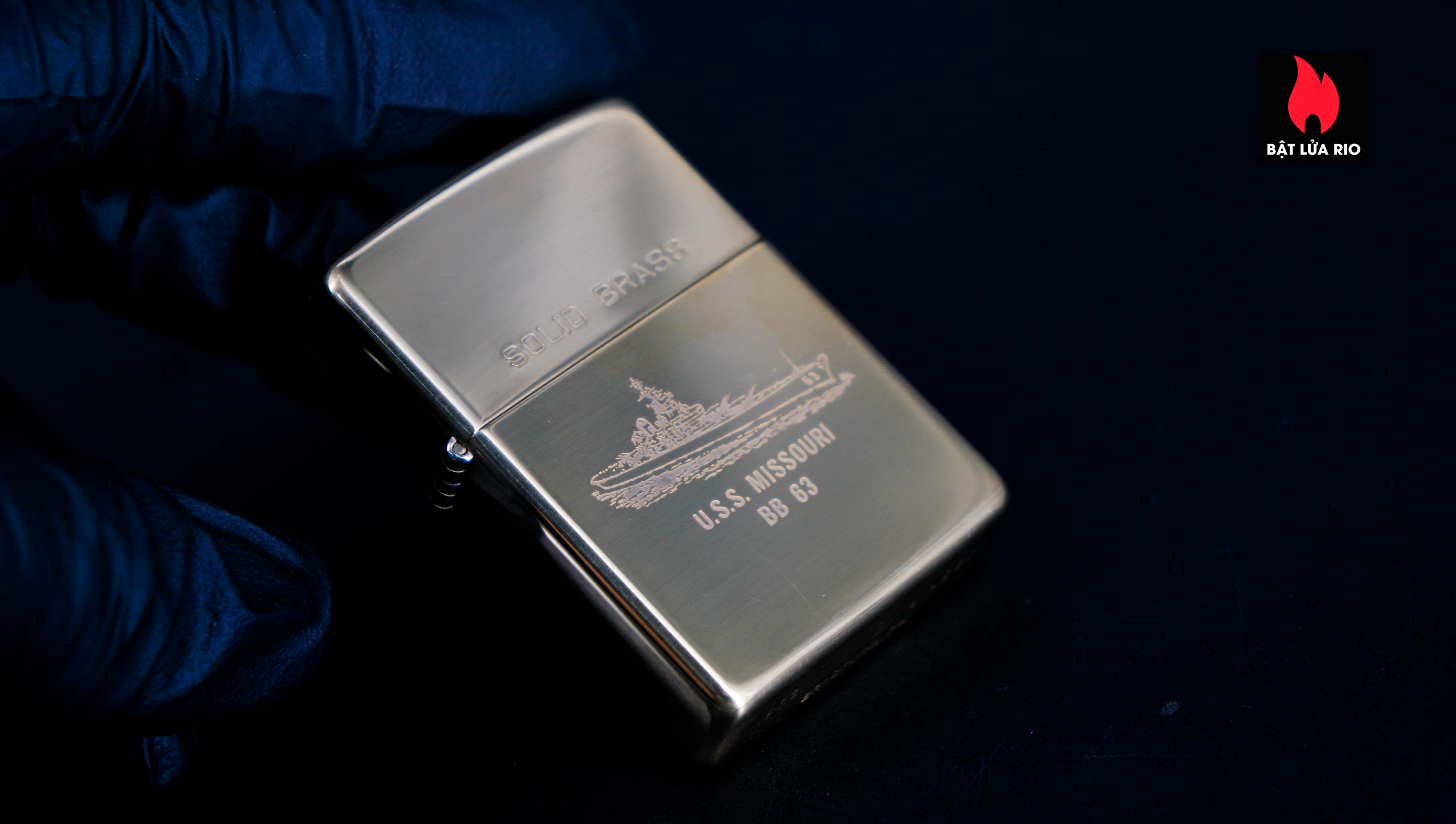 Zippo Chu Niên 1932-1990 – USS Missouri BB-63 – Big Mo 8