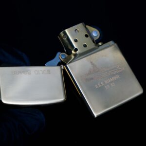 Zippo Chu Niên 1932-1990 – USS Missouri BB-63 – Big Mo 9