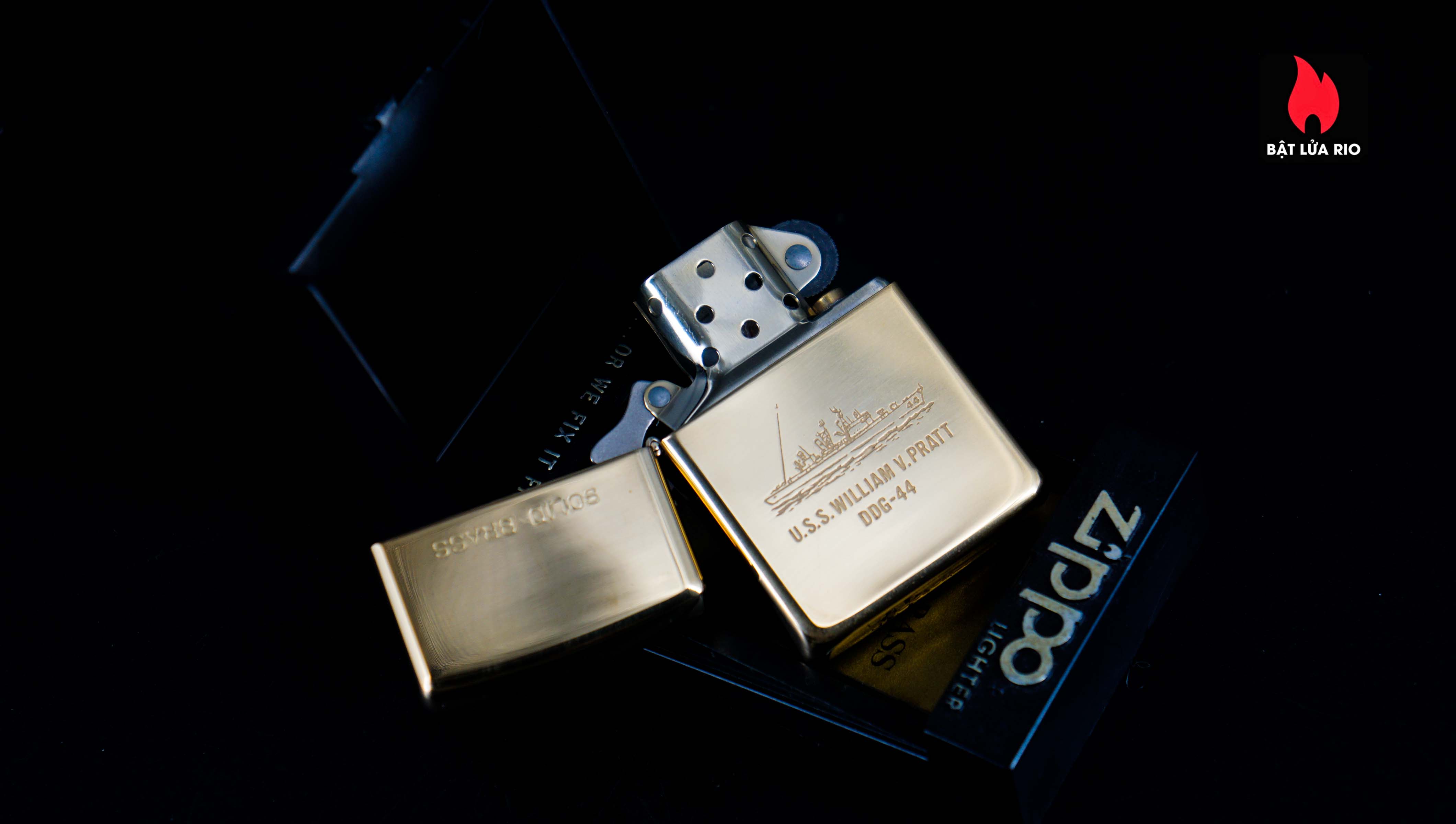 Zippo Chu Niên 1932-1991 – USS William V.Pratt DDG-44 18