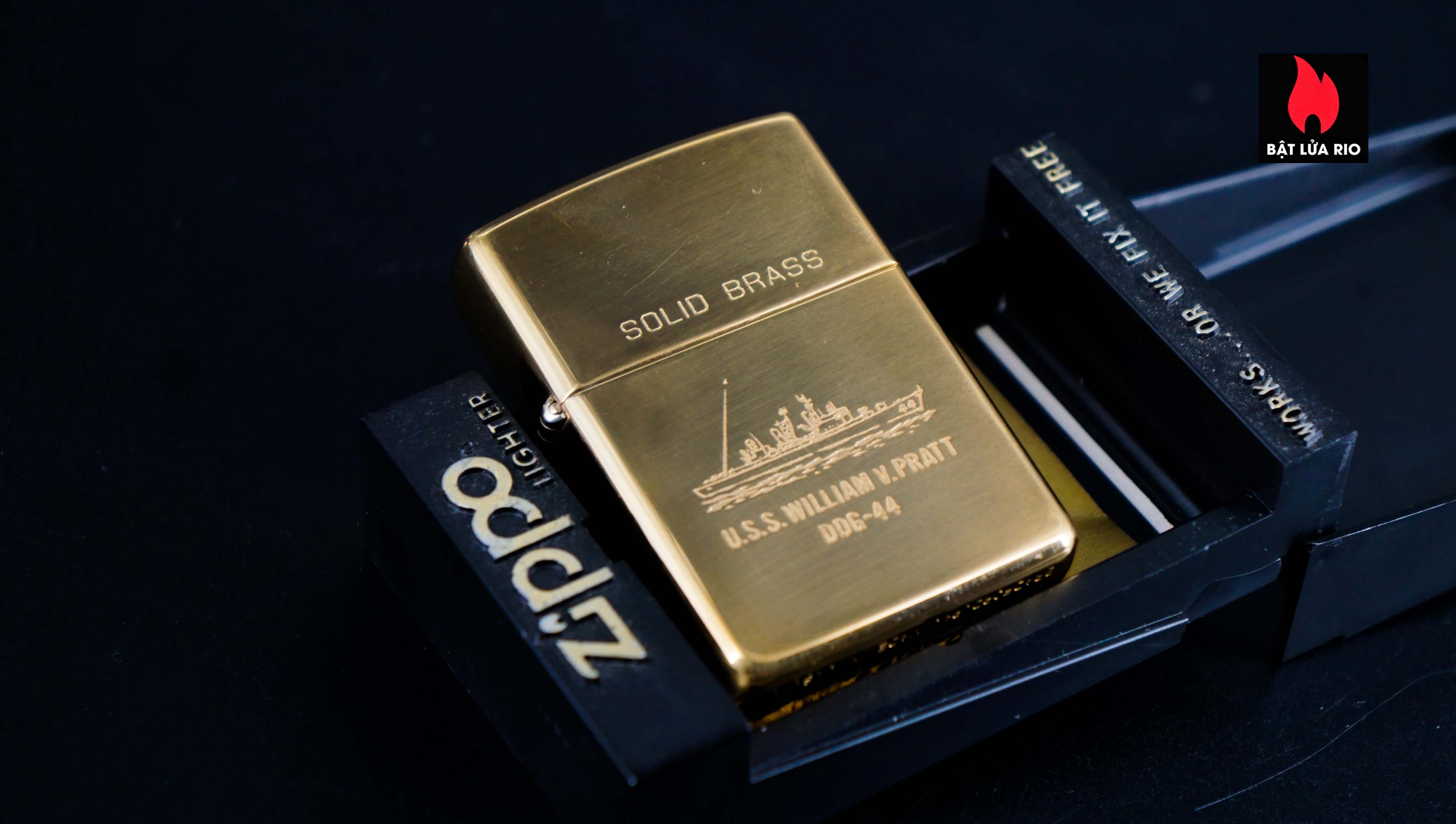 Zippo Chu Niên 1932-1991 – USS William V.Pratt DDG-44 3