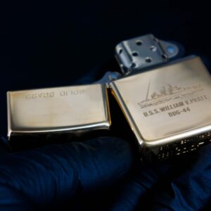 Zippo Chu Niên 1932-1991 – USS William V.Pratt DDG-44 4