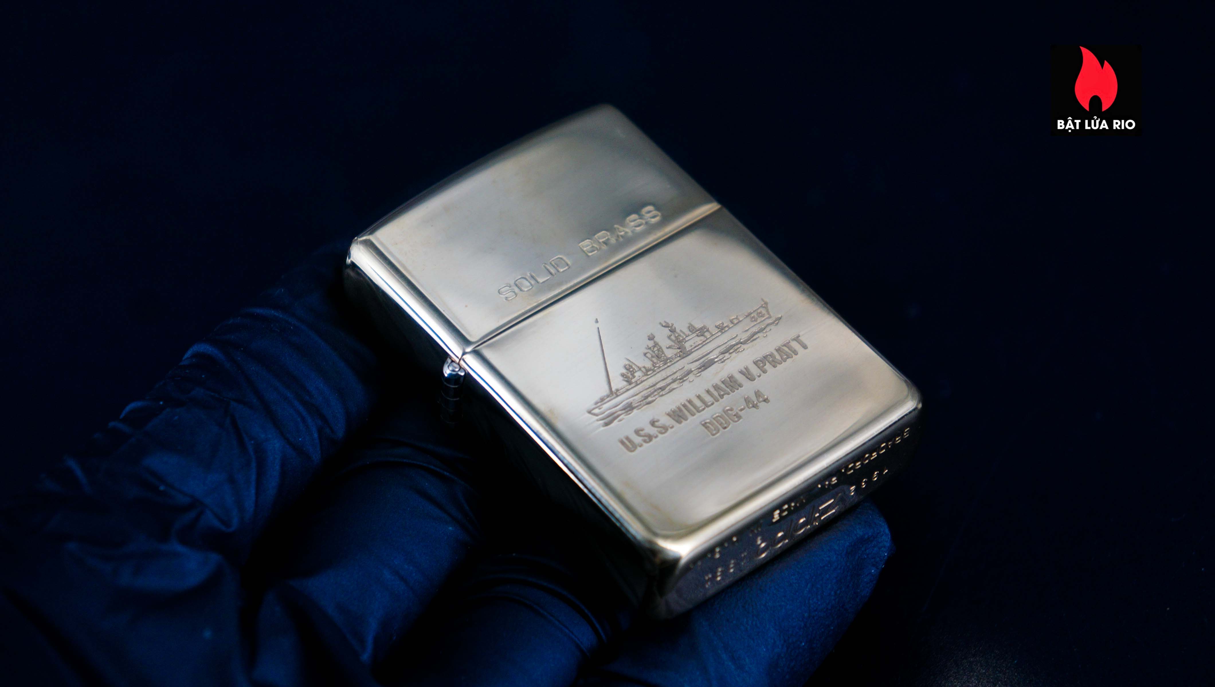 Zippo Chu Niên 1932-1991 – USS William V.Pratt DDG-44 8