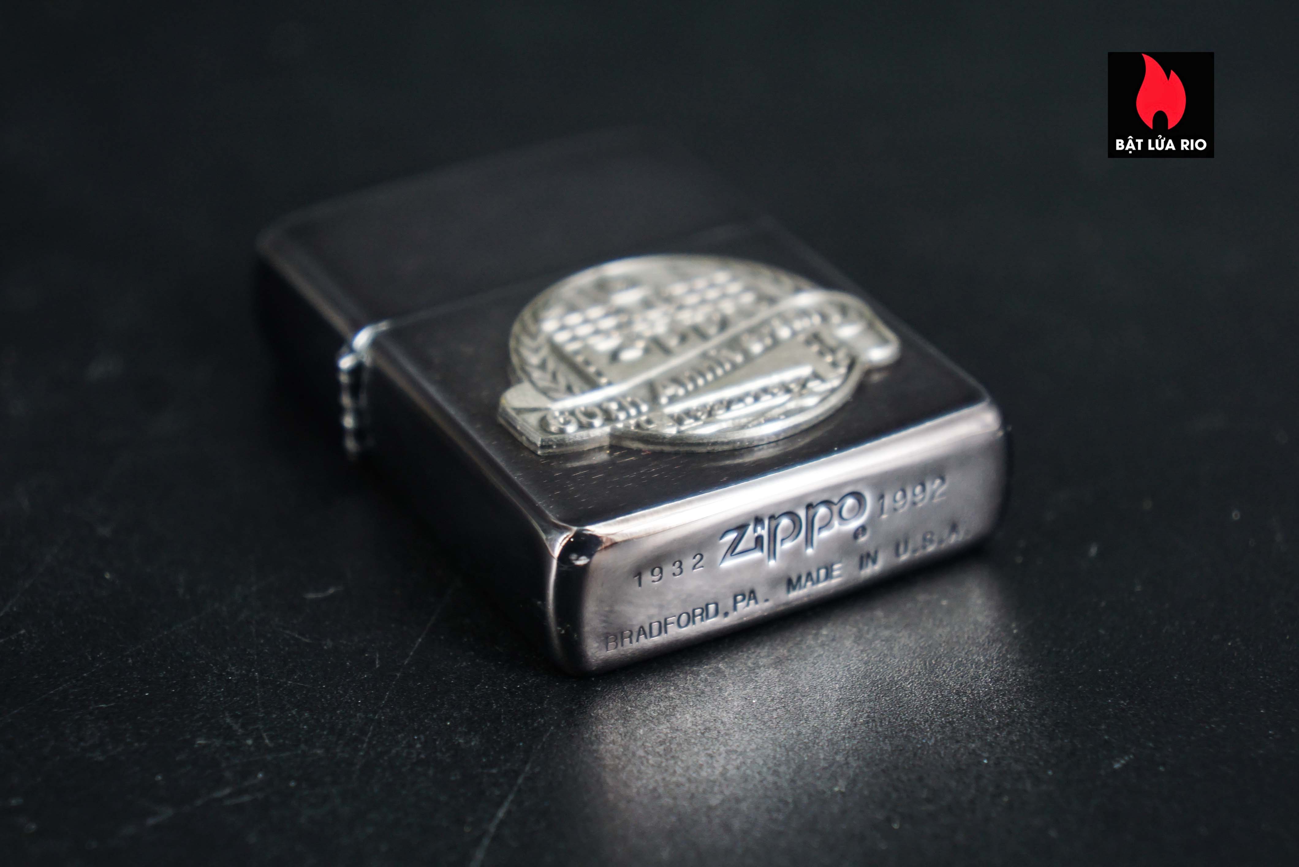Zippo Chu niên 1932 -1992 – Midnight – 60th Anniversary Limited Edition 57 Zippo Chu niên 1932 -1992 – Midnight – 60th Anniversary Limited Edition 6