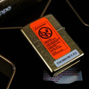 Zippo Coty 2001 – Collectible Hollywood’s Leading Light 11