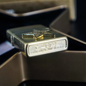 Zippo Coty 2001 – Collectible Hollywood’s Leading Light 6