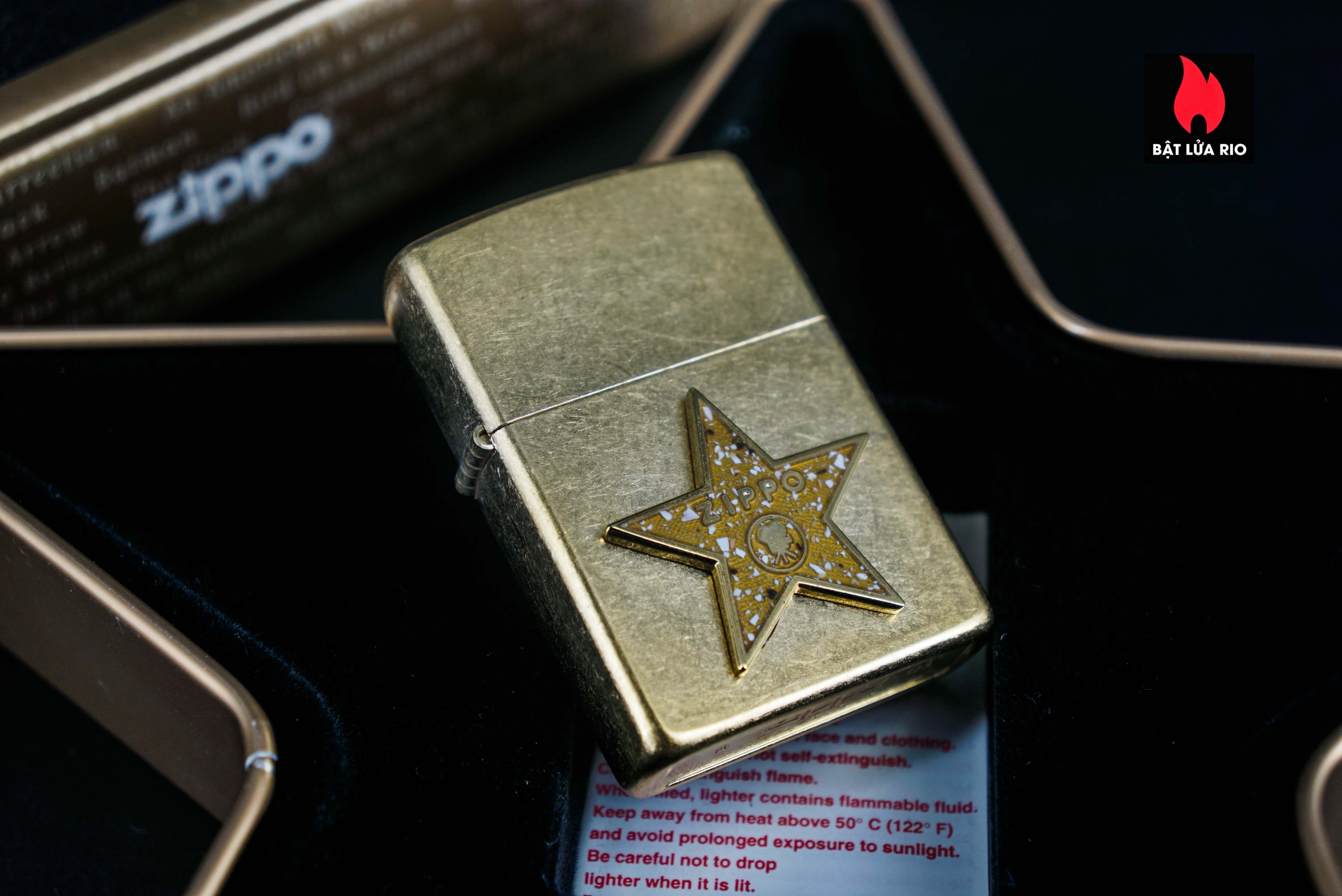 Zippo Coty 2001 – Collectible Hollywood’s Leading Light