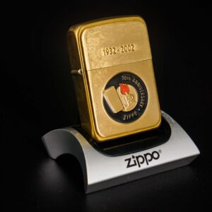 Zippo Coty 2002 – 1932-2002 – 70th Anniversary – Friends For A Lifetime 11