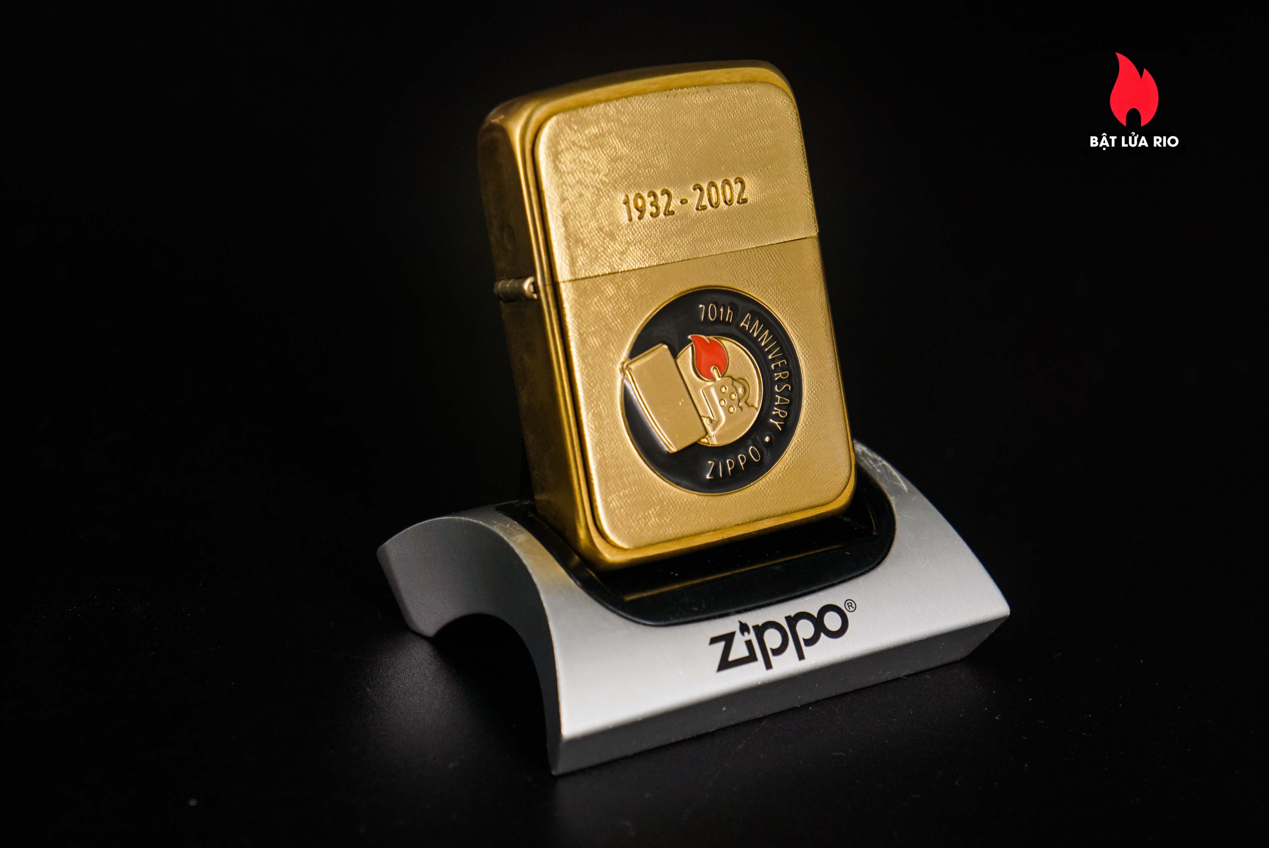 Zippo Coty 2002 – 1932-2002 – 70th Anniversary – Friends For A Lifetime 11