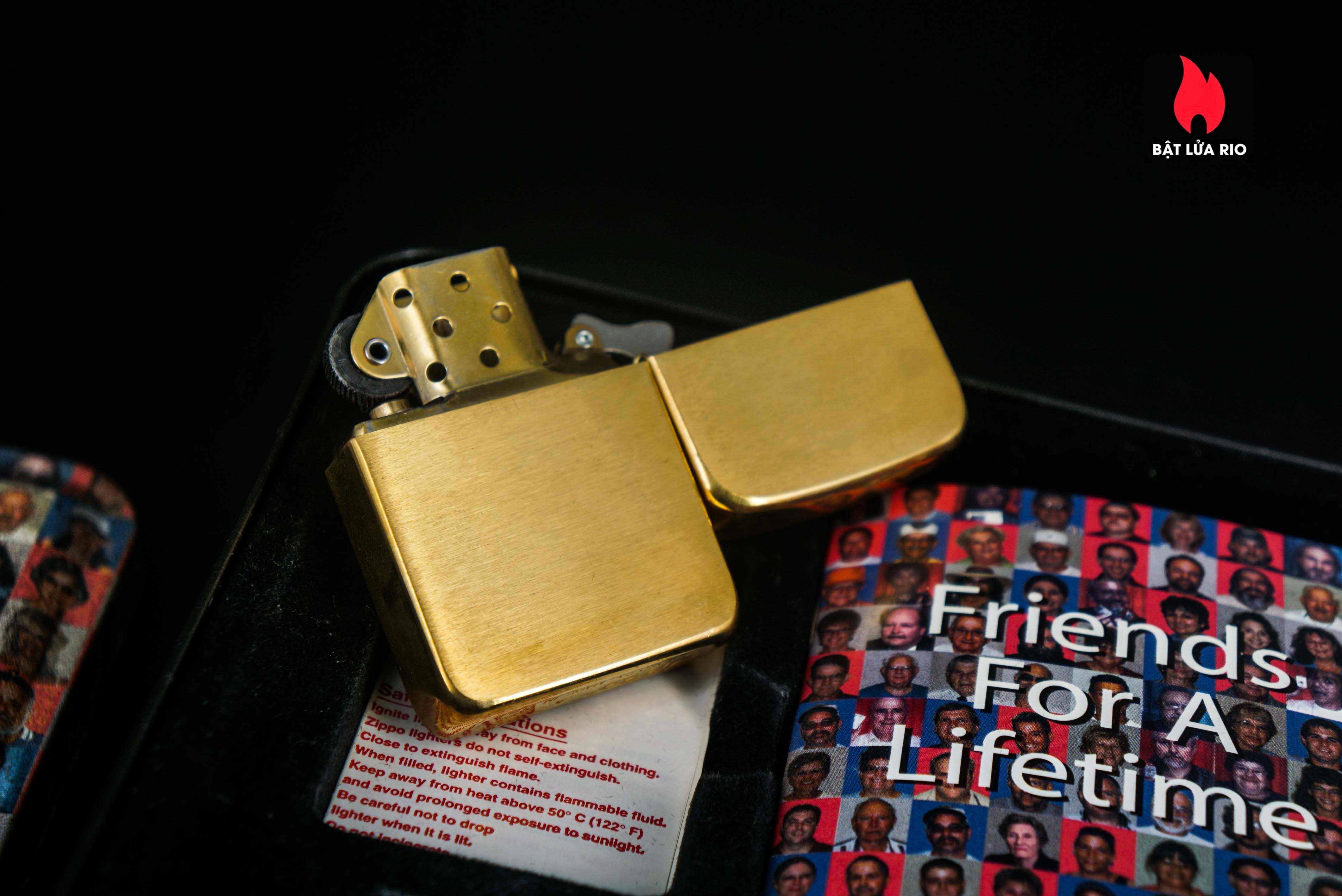 Zippo Coty 2002 – 1932-2002 – 70th Anniversary – Friends For A Lifetime 19