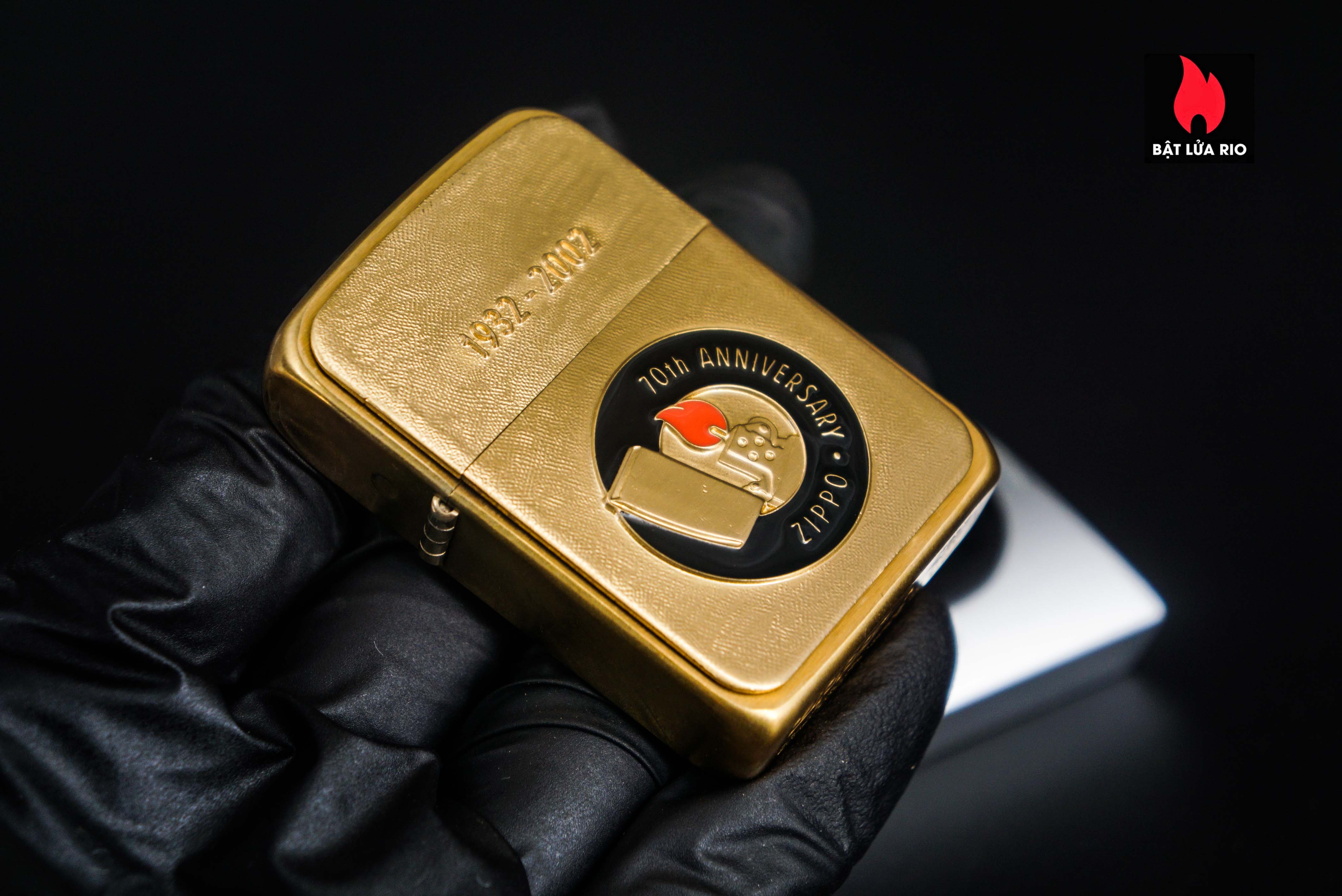 Zippo Coty 2002 – 1932-2002 – 70th Anniversary – Friends For A Lifetime 8
