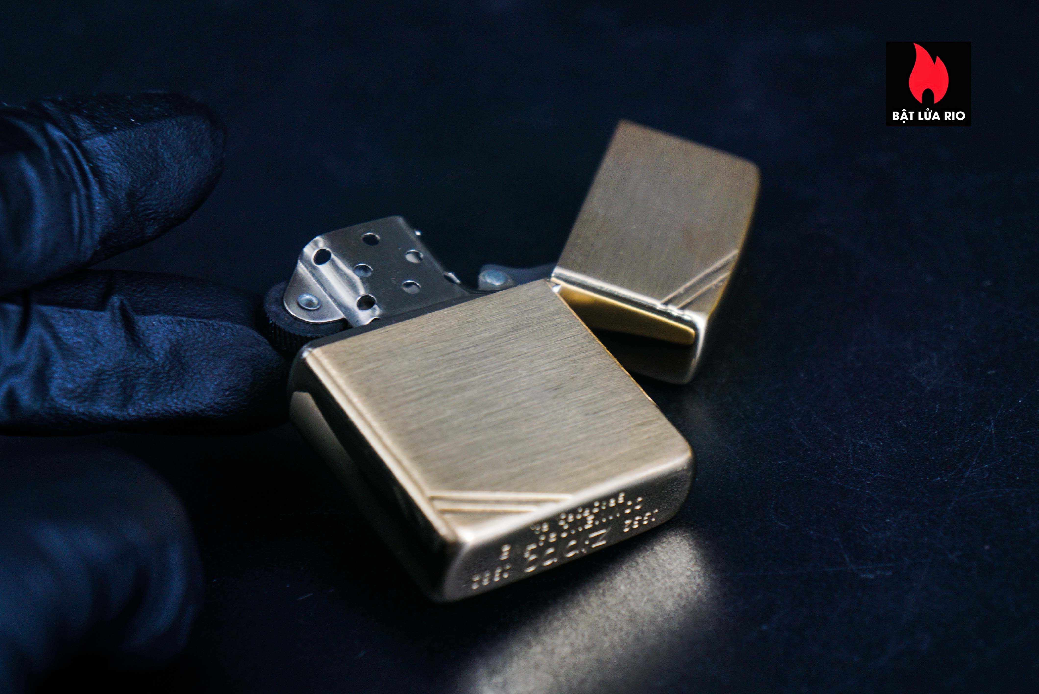 Zippo Gift Set 1932 - 1982 – Kỷ Niệm 50 Năm Thành Lập Hãng Zippo – 50th Anniversary – Employee 10