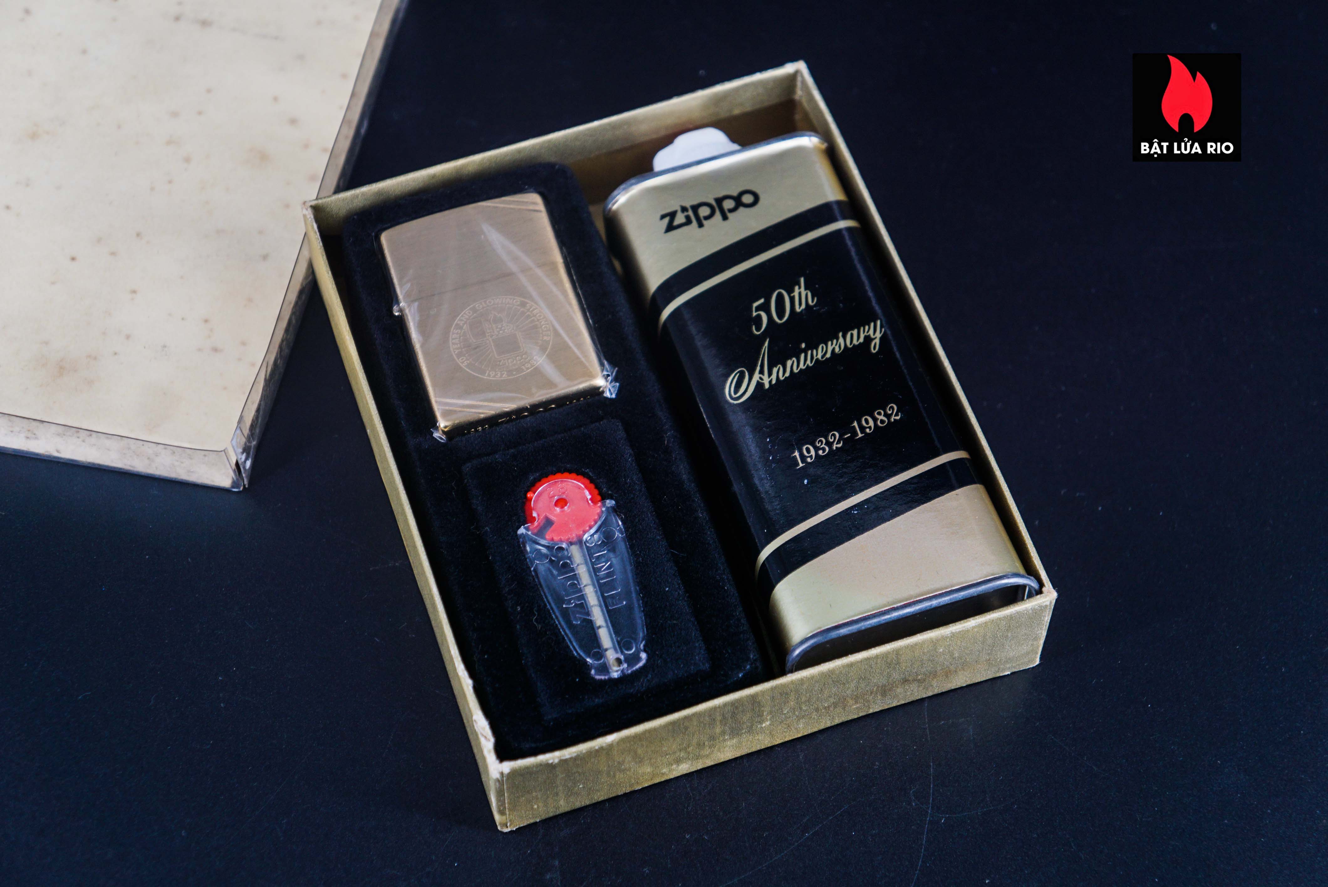 Zippo Gift Set 1932 - 1982 – Kỷ Niệm 50 Năm Thành Lập Hãng Zippo – 50th Anniversary – Employee 26