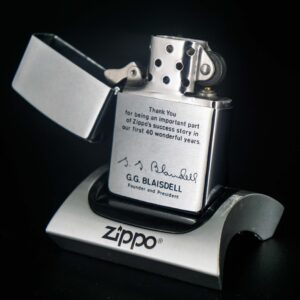 Zippo Gift Set 1972 – Kỷ Niệm 40 Năm Thành Lập Hãng Zippo – 40th Anniversary – Employee 6