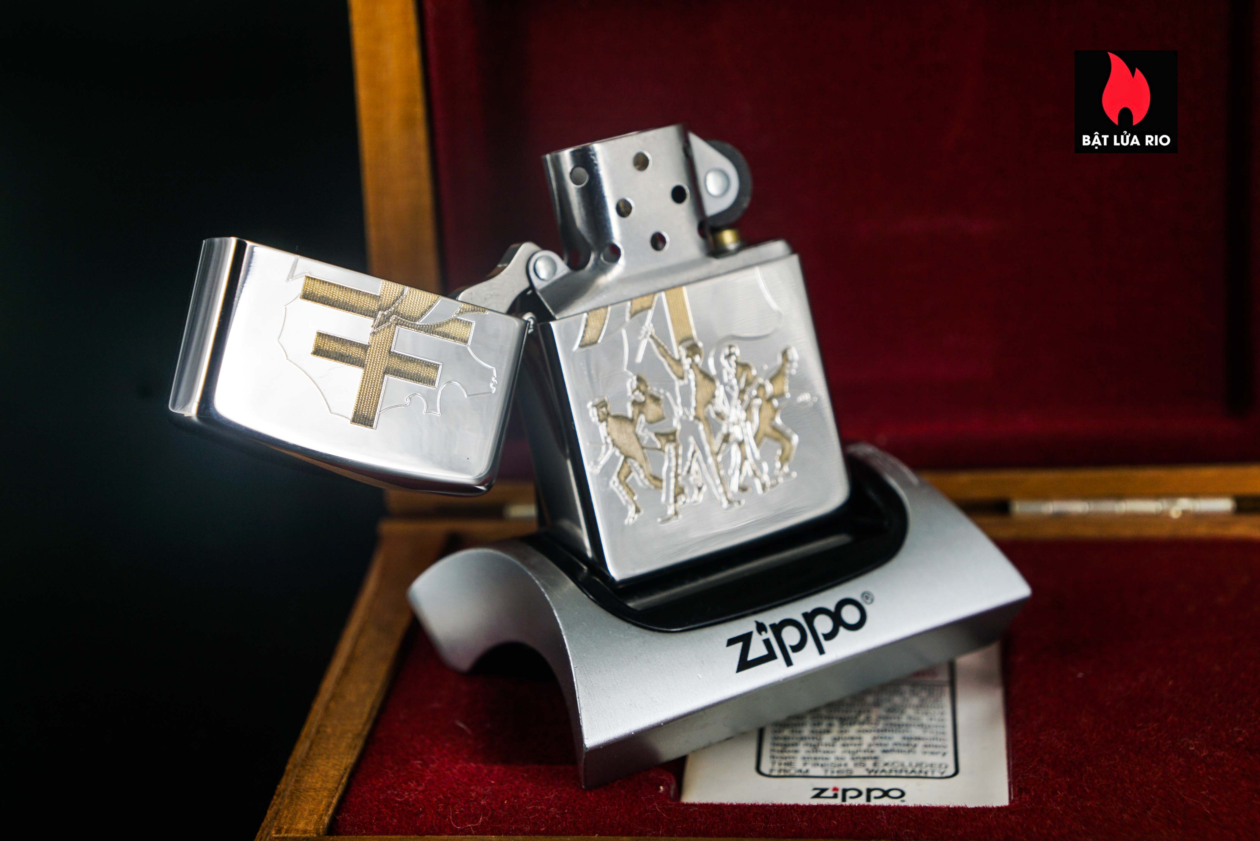 Zippo La Mã 1995 – Victoire Pour La Liberte 1945-1995 – Silver Plate – Limited 195/500 10
