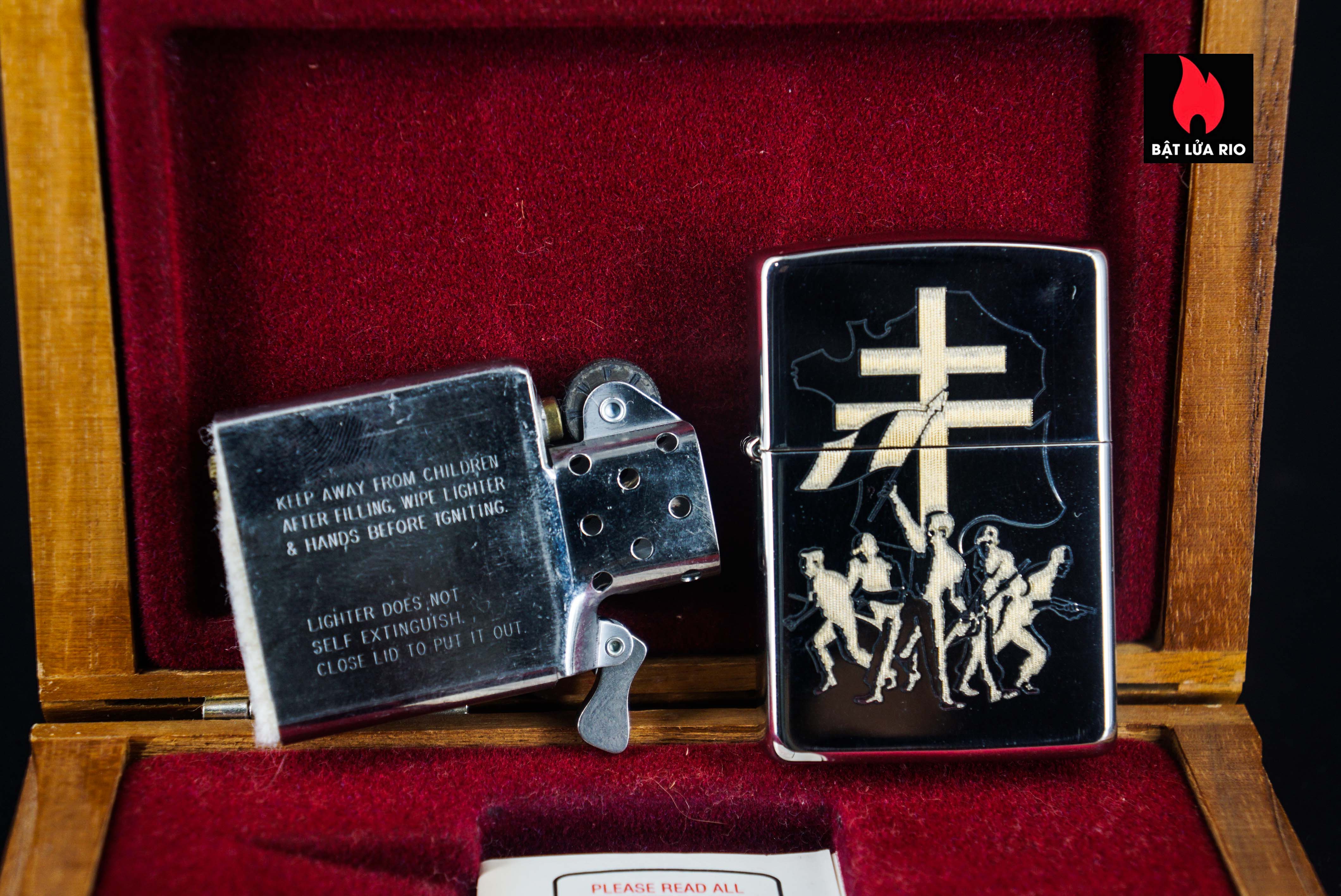 Zippo La Mã 1995 – Victoire Pour La Liberte 1945-1995 – Silver Plate – Limited 195/500 12