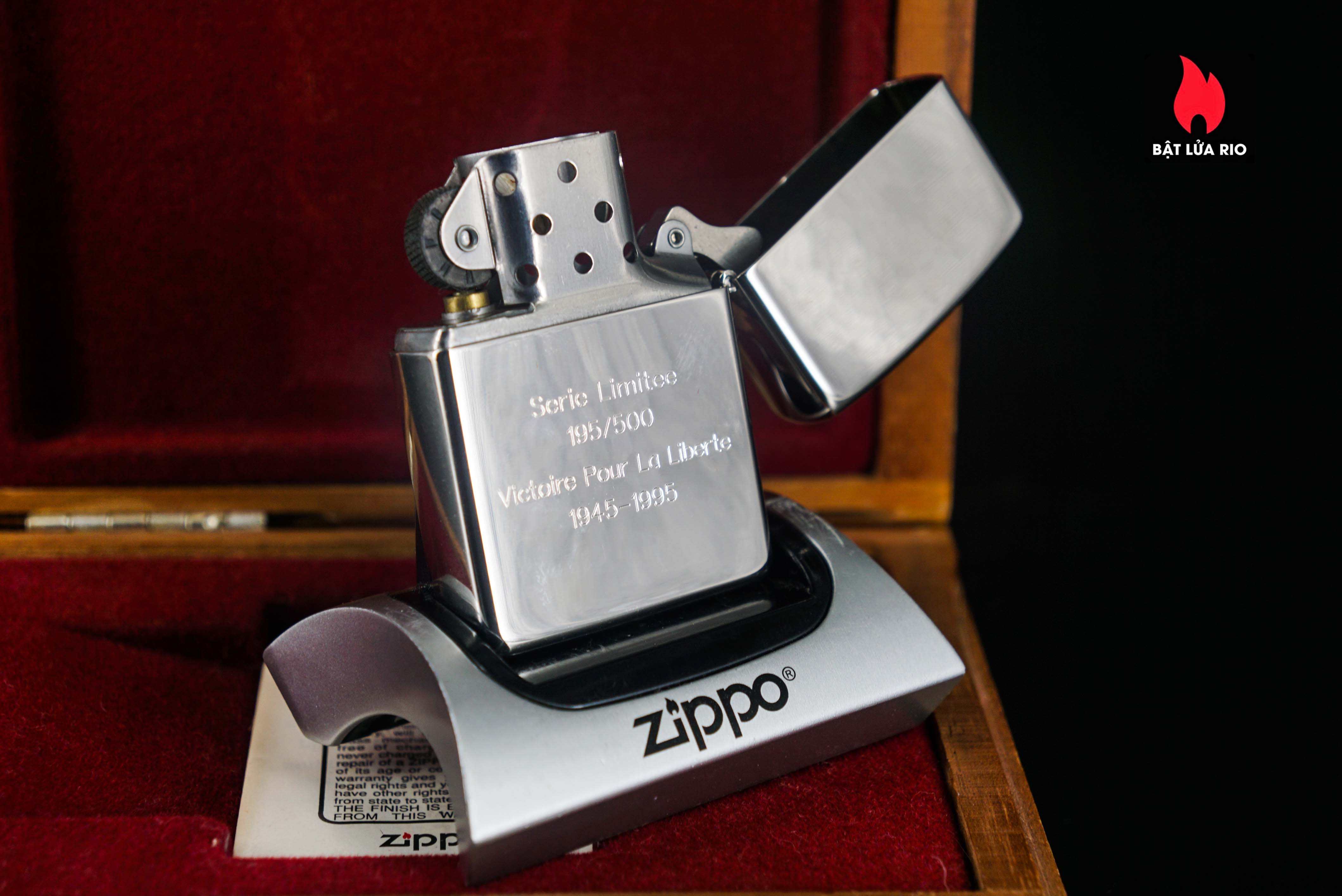 Zippo La Mã 1995 – Victoire Pour La Liberte 1945-1995 – Silver Plate – Limited 195/500 8