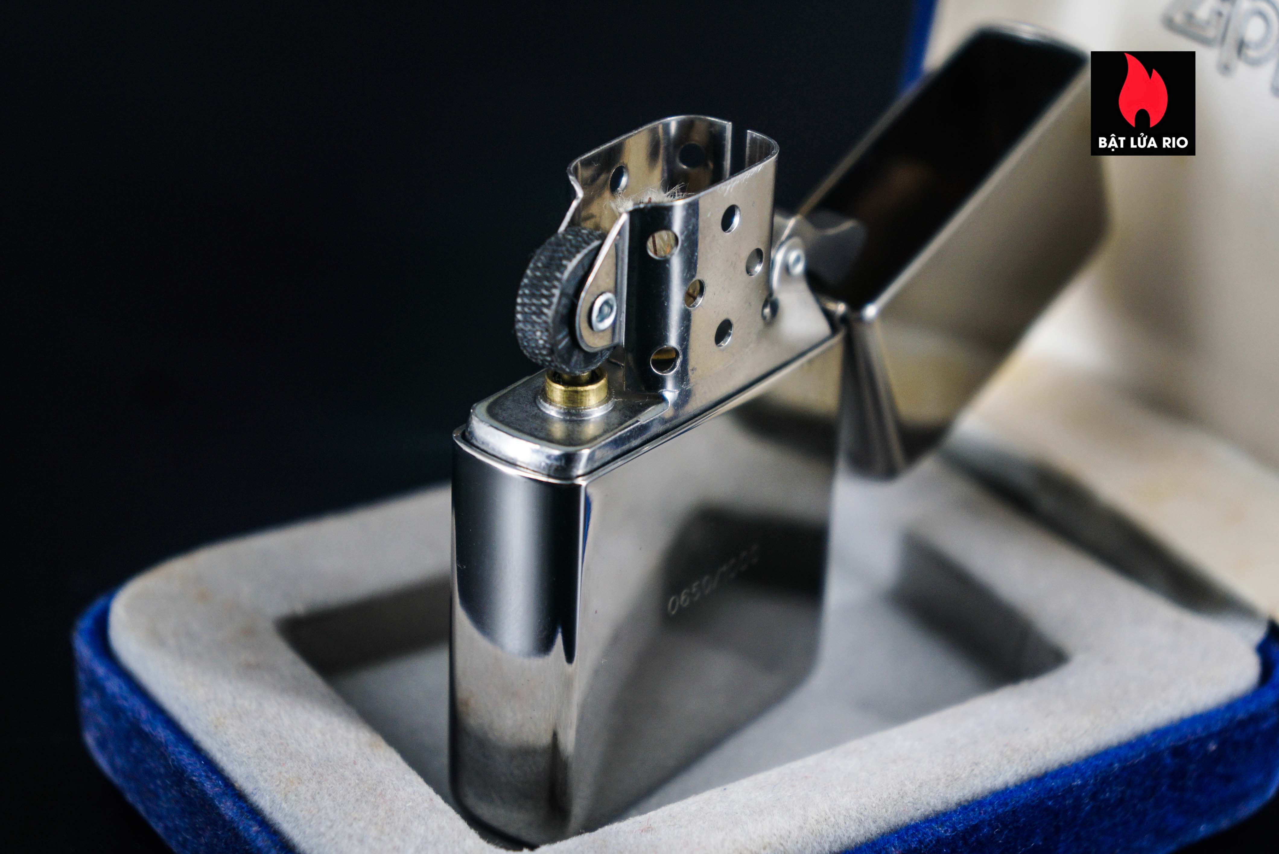 Zippo La Mã 2000 – 60th Anniversary Pearl Harbor 15
