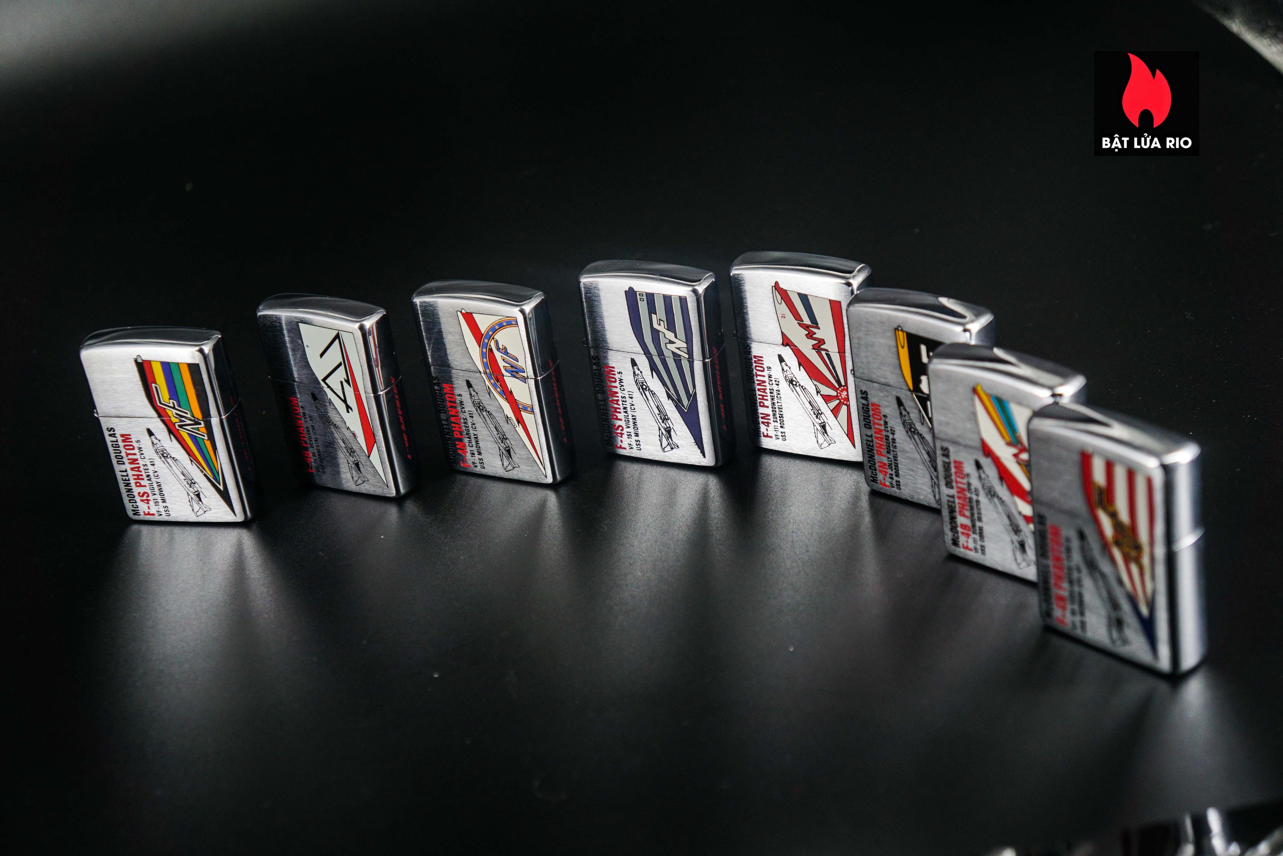 Zippo Set La Mã 1993 – U.S Navy – Mc Donnell Douglas F4 Phantoms 1