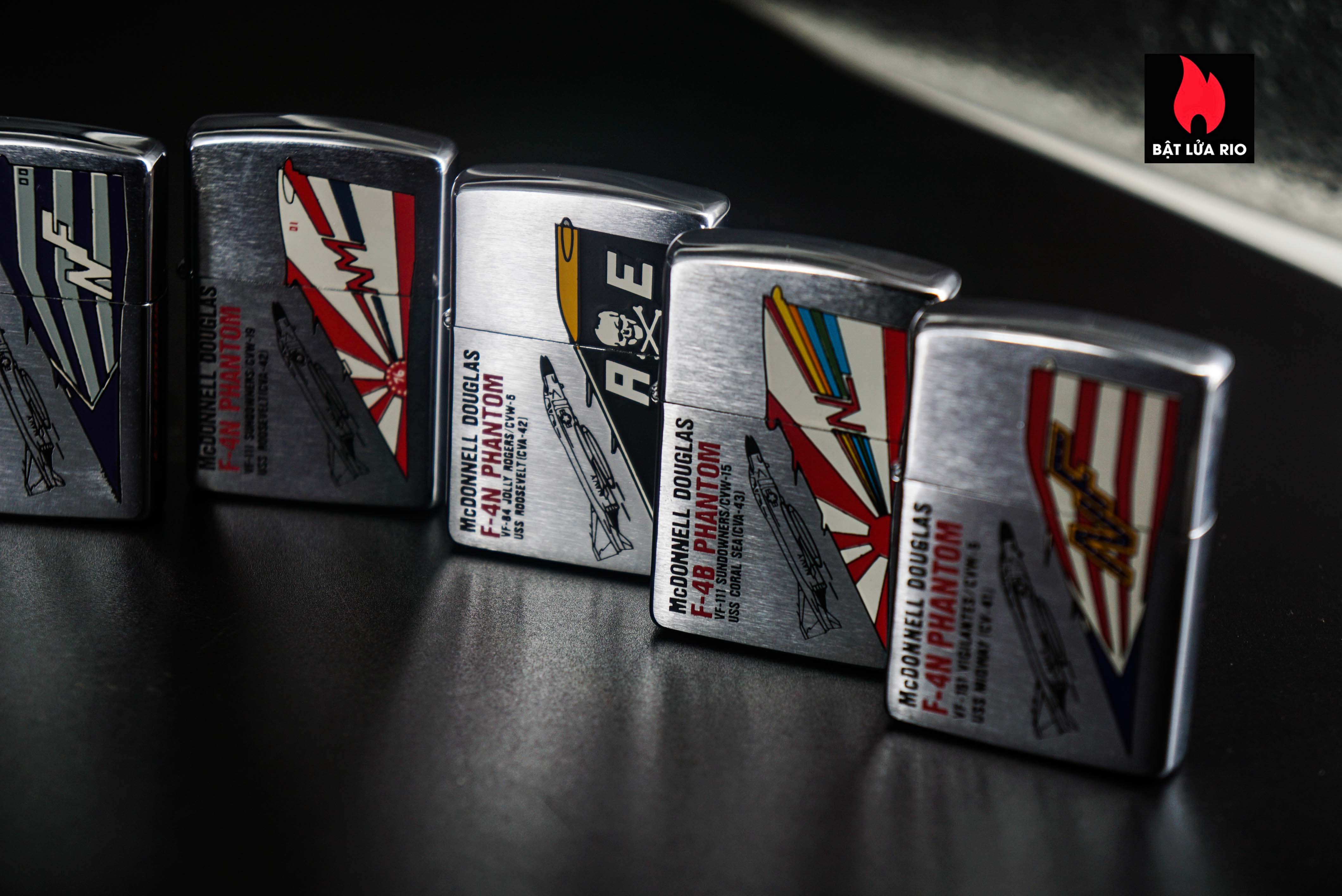 Zippo Set La Mã 1993 – U.S Navy – Mc Donnell Douglas F4 Phantoms 2