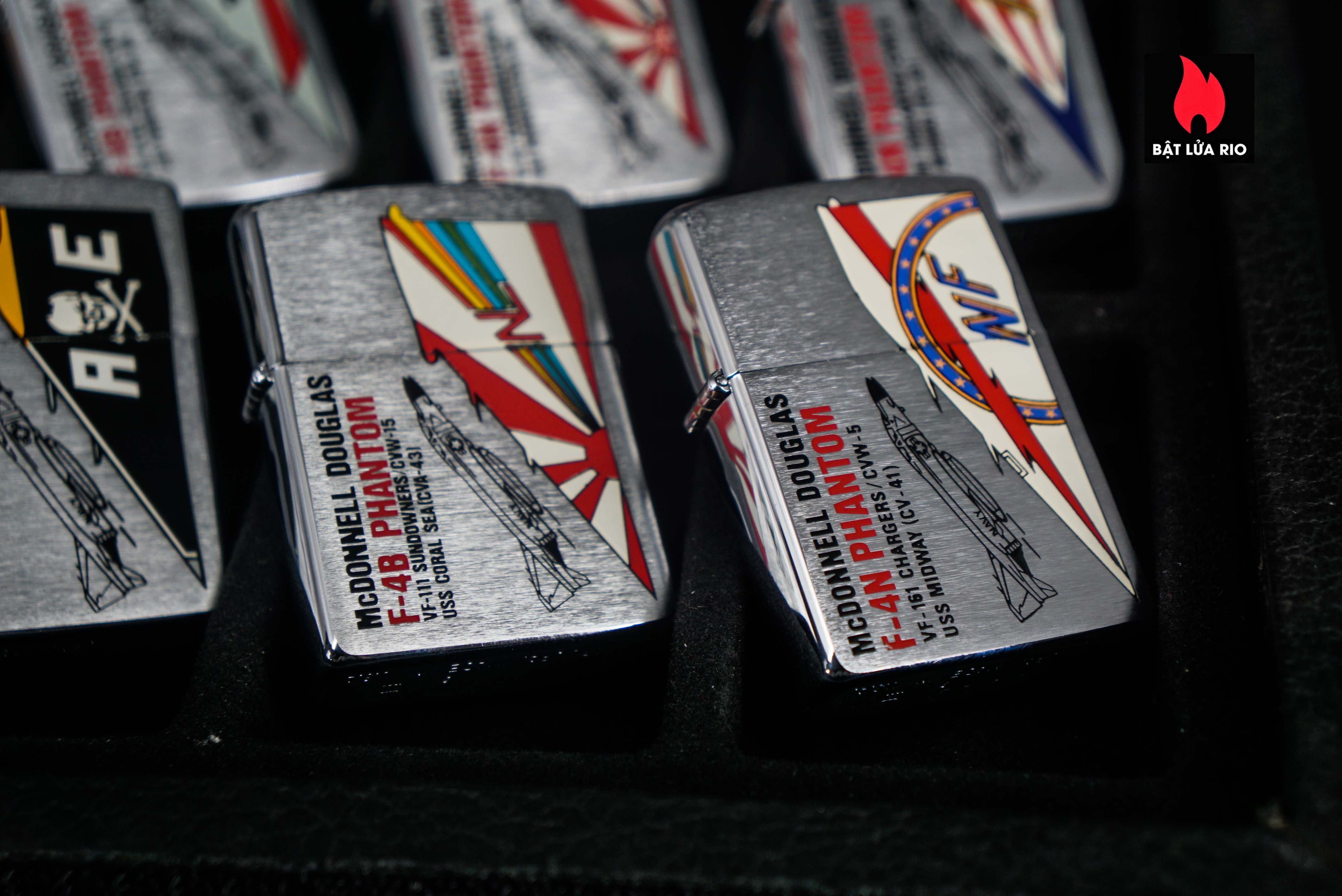Zippo Set La Mã 1993 – U.S Navy – Mc Donnell Douglas F4 Phantoms 25