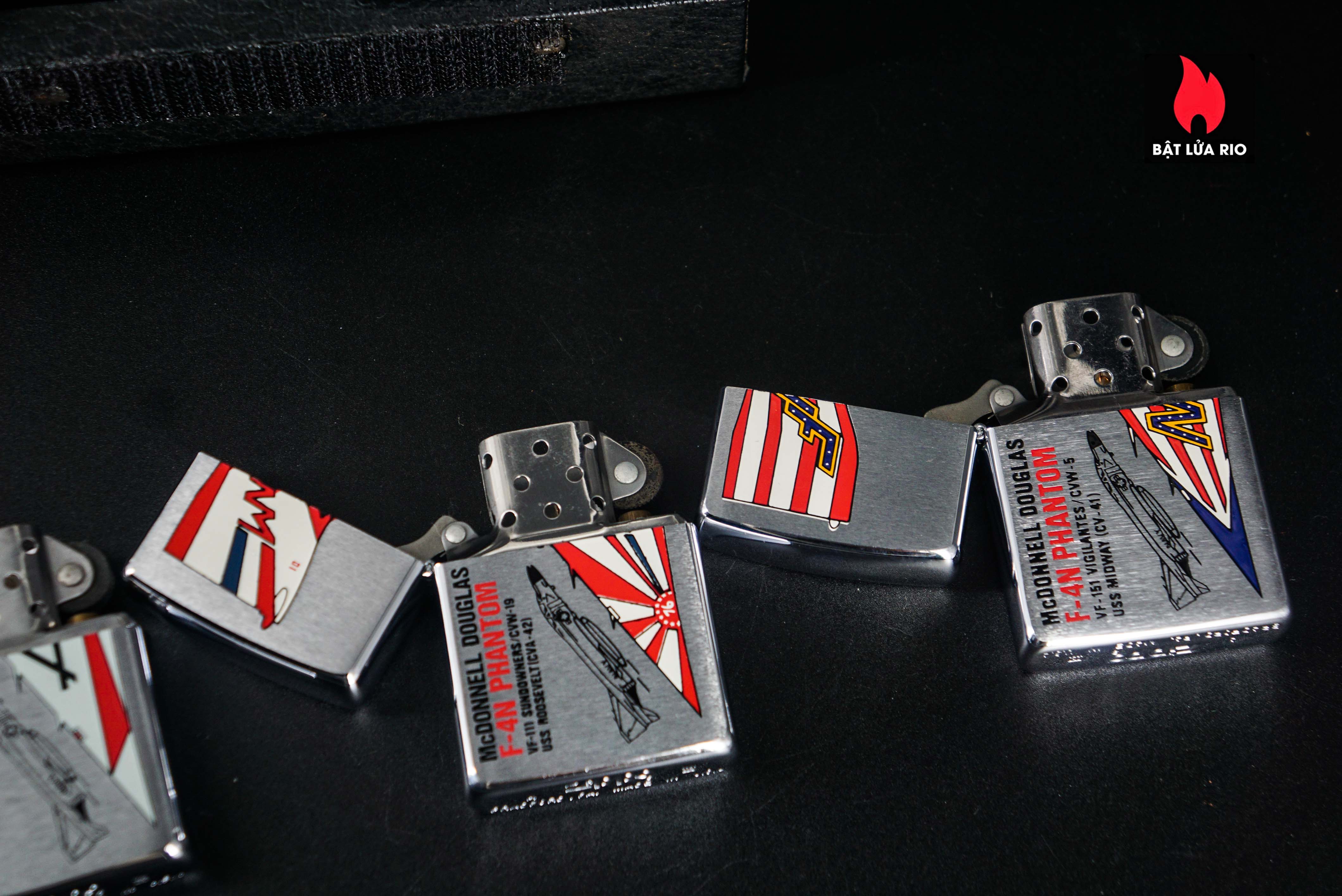 Zippo Set La Mã 1993 – U.S Navy – Mc Donnell Douglas F4 Phantoms 31