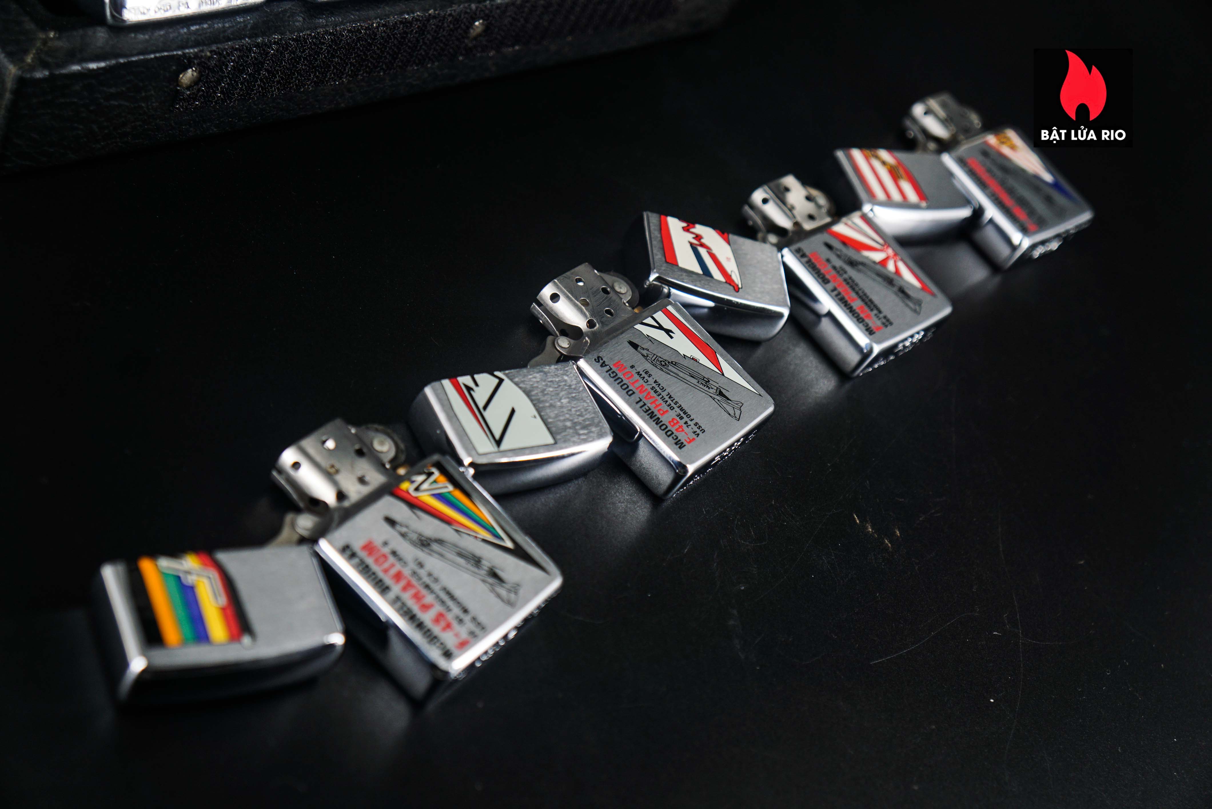 Zippo Set La Mã 1993 – U.S Navy – Mc Donnell Douglas F4 Phantoms 32