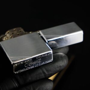 Zippo Xưa 1935 – Plain Trơn – Bản Lề Ngoài 3 Chấu – Ruột Pitton 16 Lỗ 26